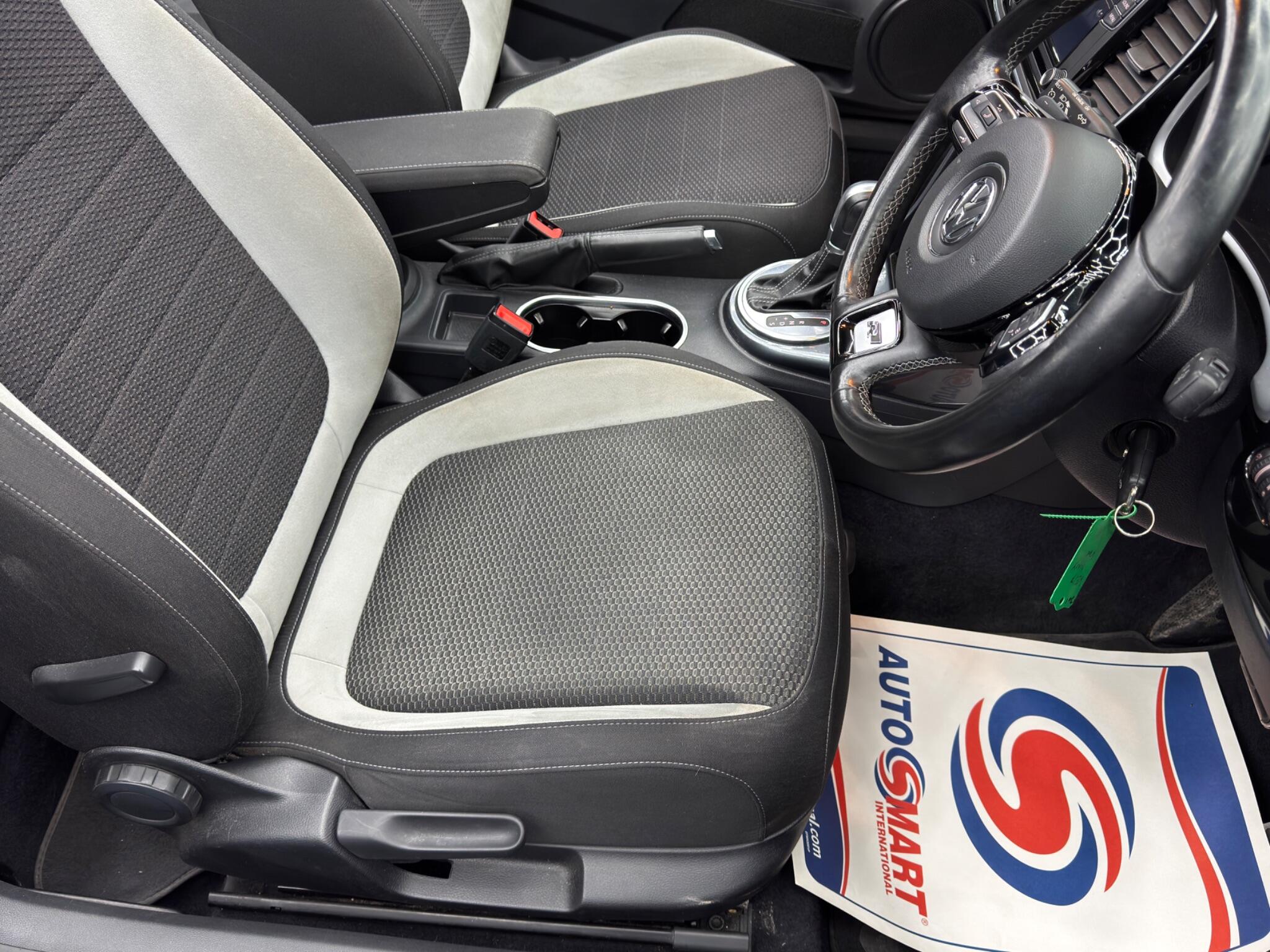 Volkswagen Beetle 2.0 TDI BlueMotion Tech R-Line Cabriolet DSG Euro 6 (s/s) 2dr 2dr Automatic 2026