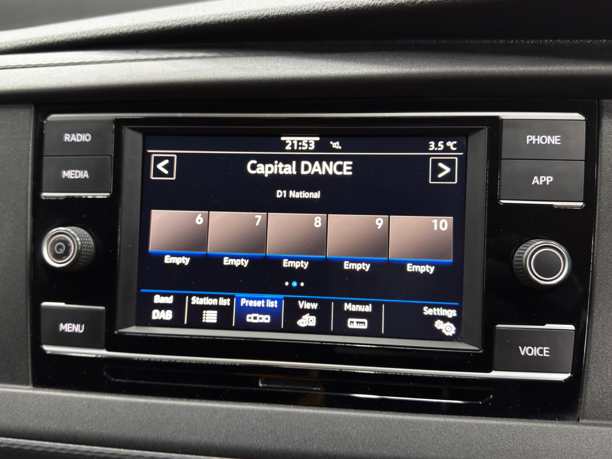 Volkswagen e-Transporter e 110 37.3kWh Advance Auto LWB 5dr 5dr Automatic 2025