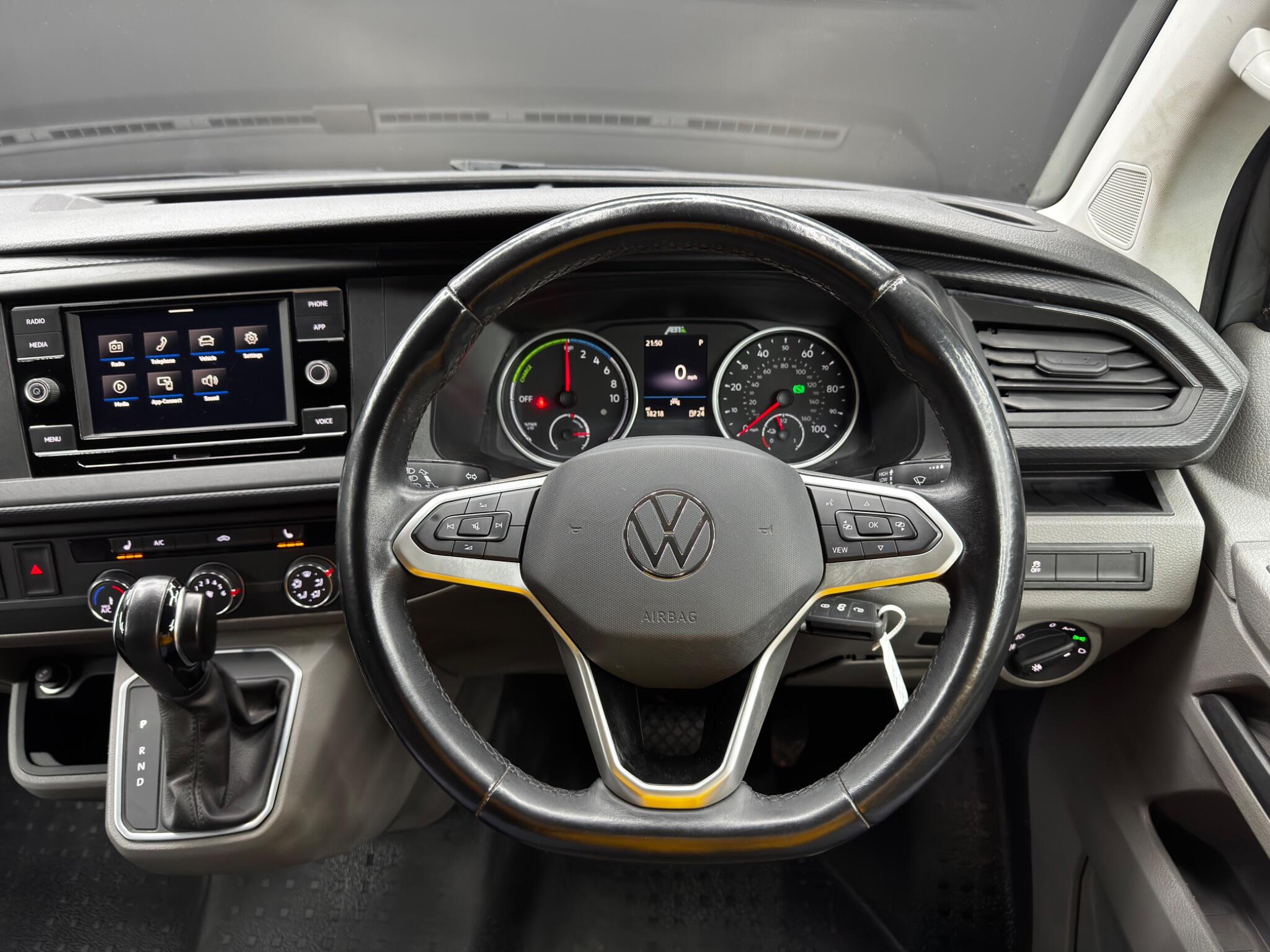 Volkswagen e-Transporter e 110 37.3kWh Advance Auto LWB 5dr 5dr Automatic 2025