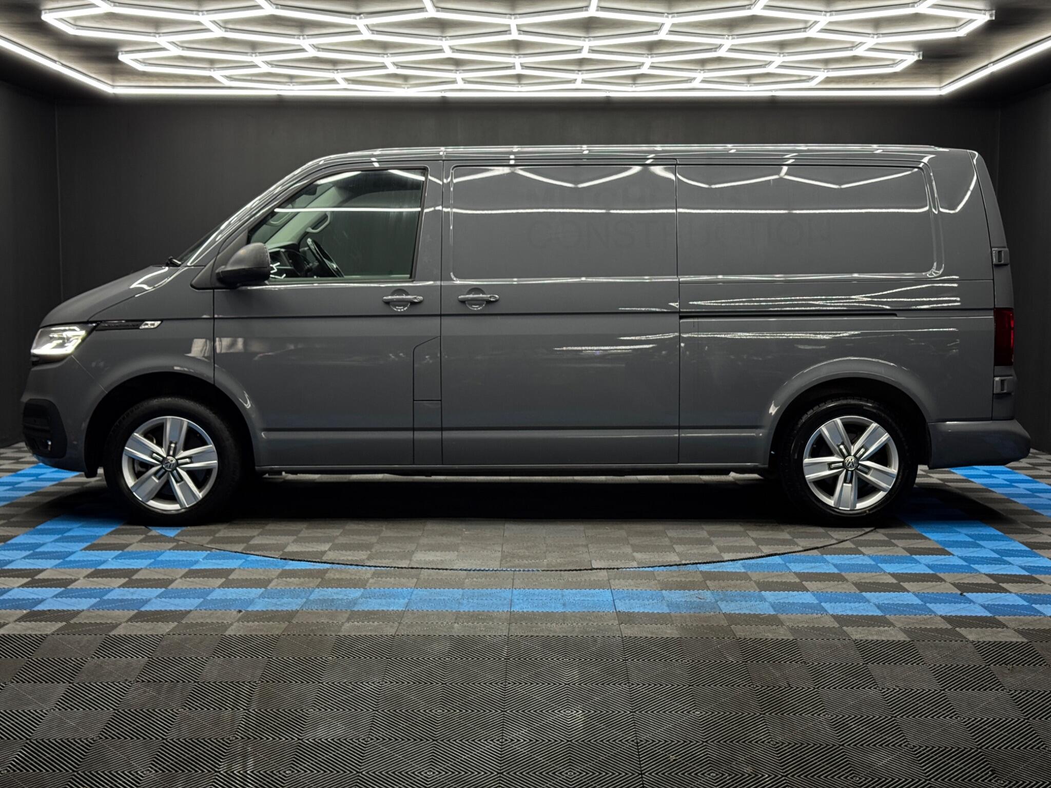 Volkswagen e-Transporter e 110 37.3kWh Advance Auto LWB 5dr 5dr Automatic 2025