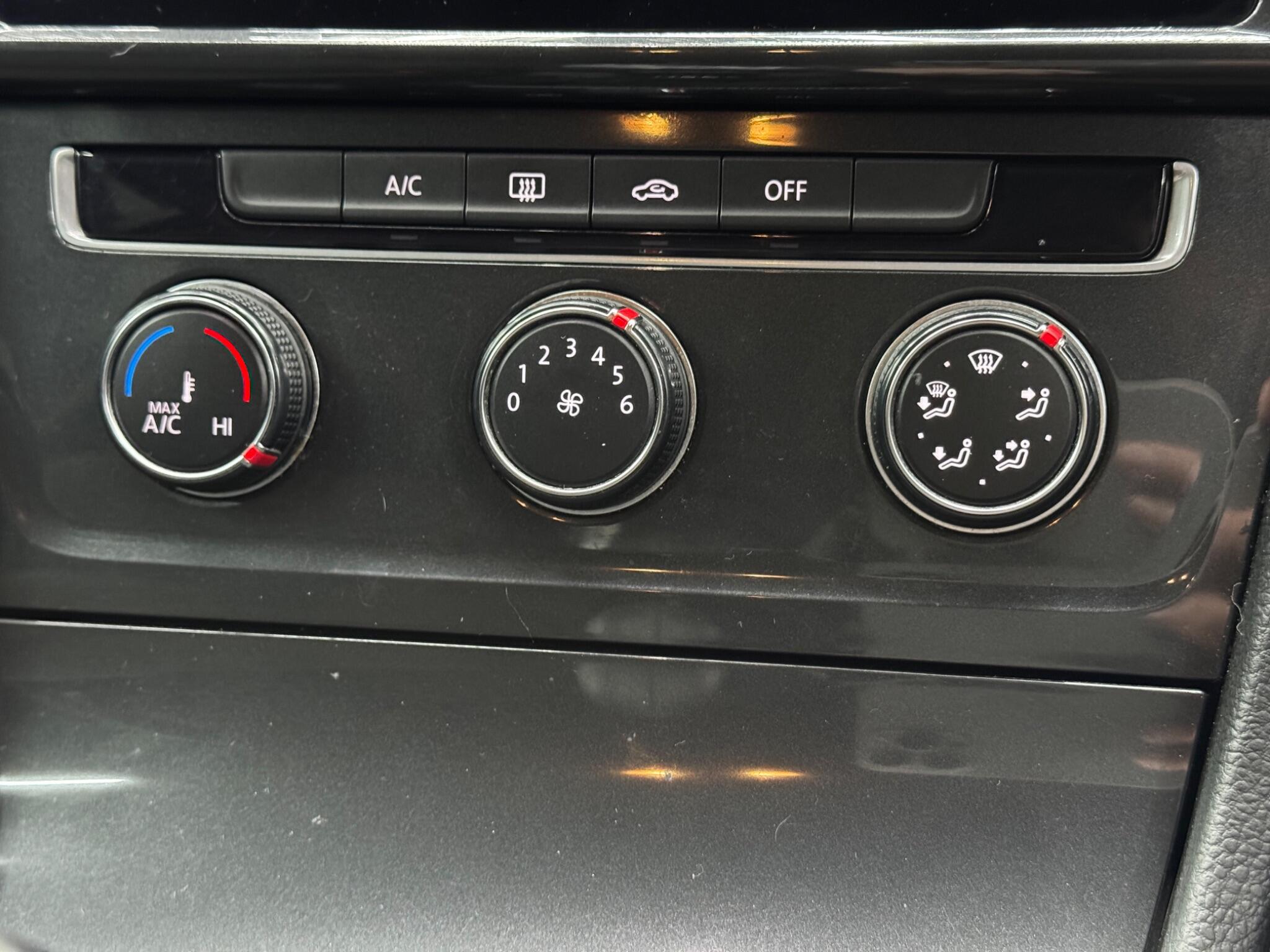 Volkswagen Golf 1.0 TSI SE Nav Euro 6 (s/s) 5dr 5dr Manual 2026