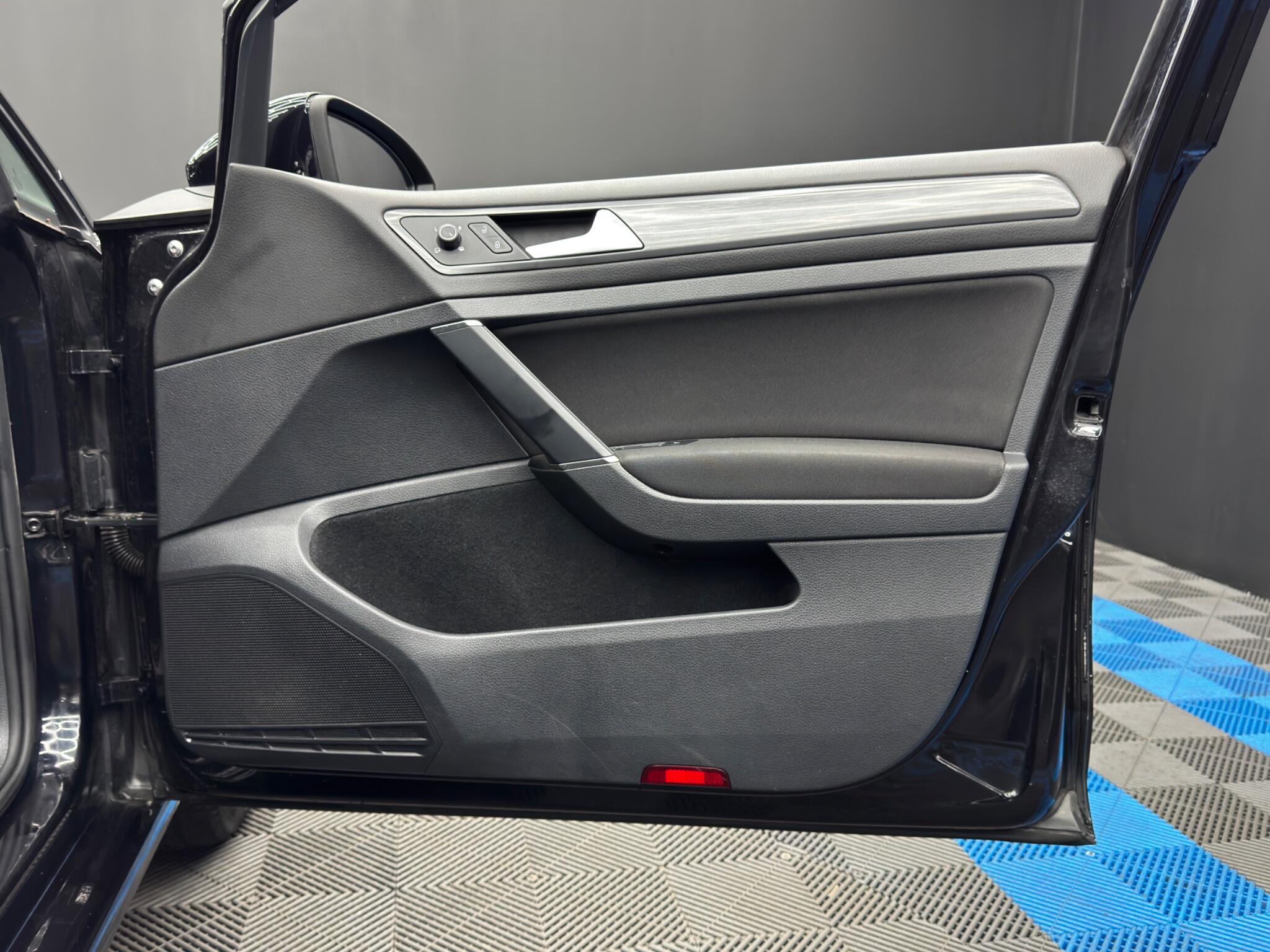 Volkswagen Golf 1.0 TSI SE Nav Euro 6 (s/s) 5dr 5dr Manual 2026