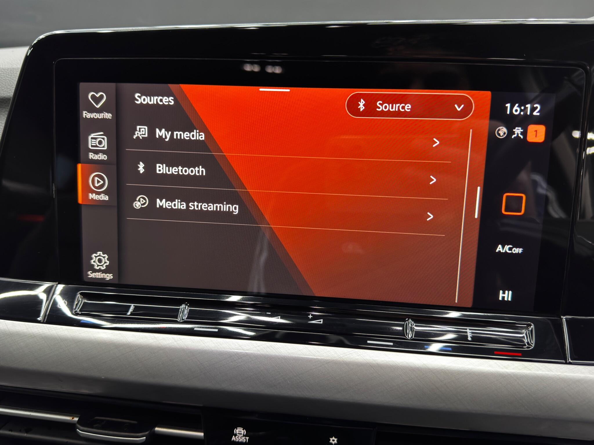 Volkswagen Golf 2.0 TDI Life Euro 6 (s/s) 5dr 5dr Manual 2025