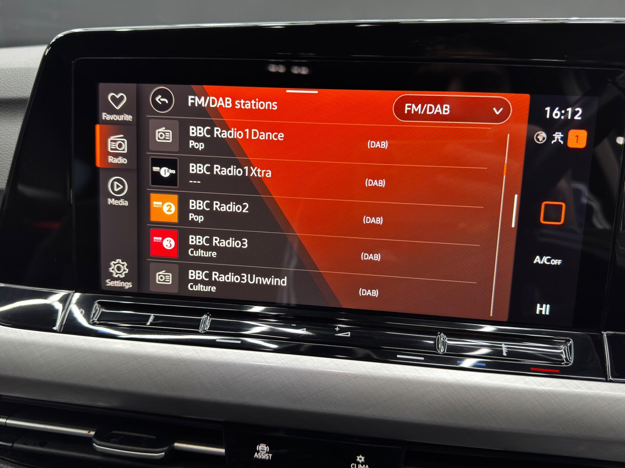 Volkswagen Golf 2.0 TDI Life Euro 6 (s/s) 5dr 5dr Manual 2025