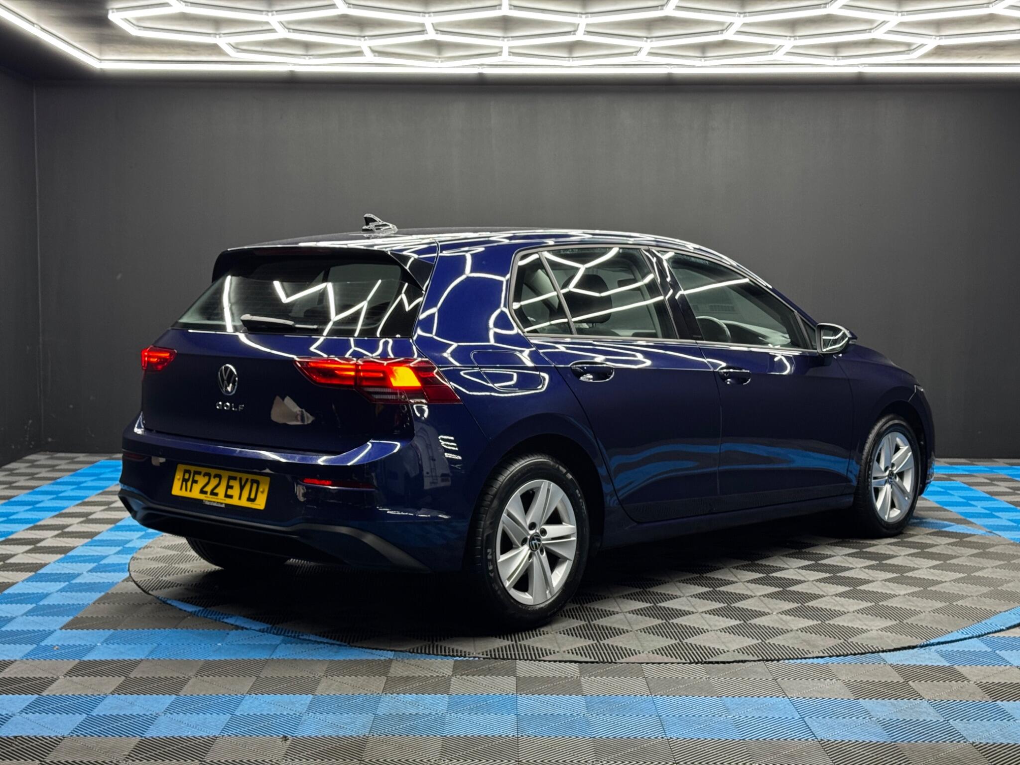 Volkswagen Golf 2.0 TDI Life Euro 6 (s/s) 5dr 5dr Manual 2025