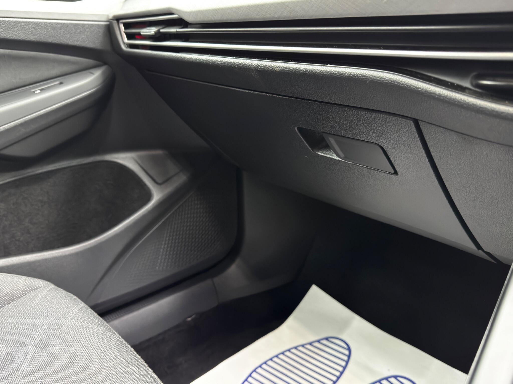 Volkswagen Golf 2.0 TDI Life Euro 6 (s/s) 5dr 5dr Manual 2025