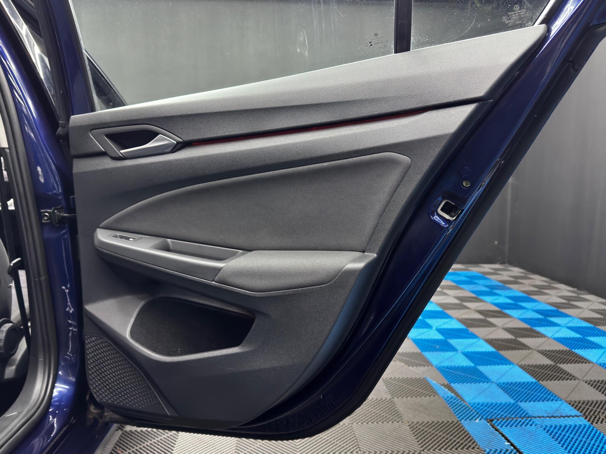 Volkswagen Golf 2.0 TDI Life Euro 6 (s/s) 5dr 5dr Manual 2025