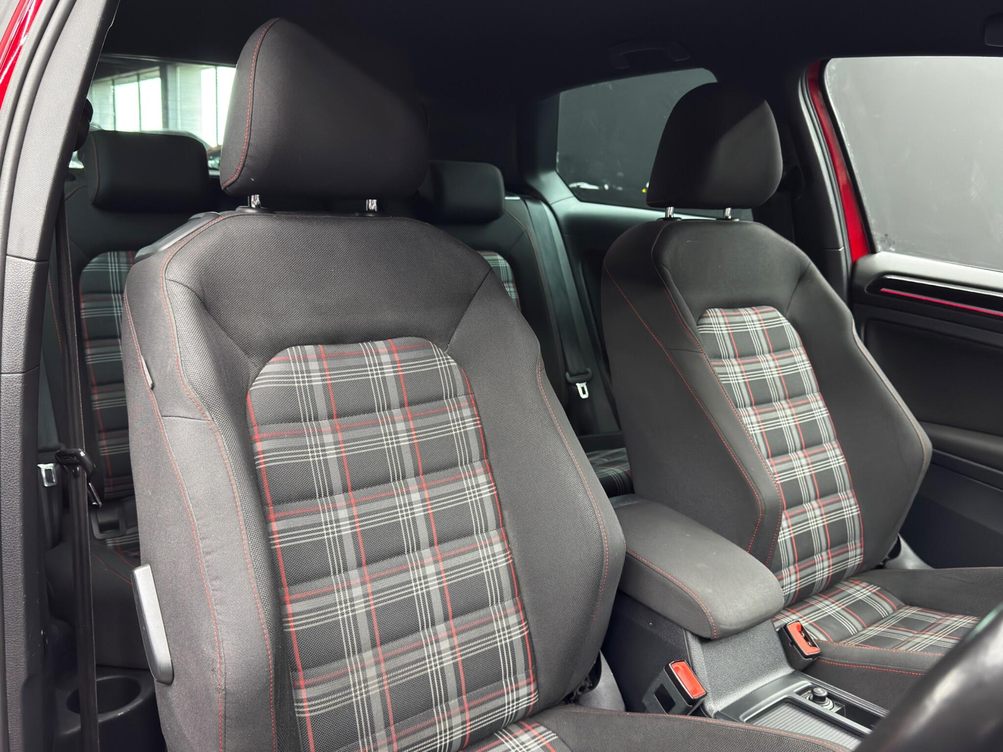 Volkswagen Golf 2.0 TSI BlueMotion Tech GTI Launch Euro 6 (s/s) 3dr 3dr Manual 2026