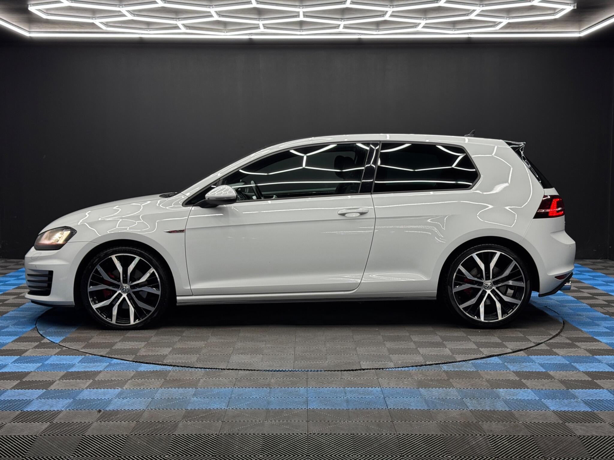 Volkswagen Golf 2.0 TSI BlueMotion Tech GTI Launch Euro 6 (s/s) 3dr 3dr Manual 2026