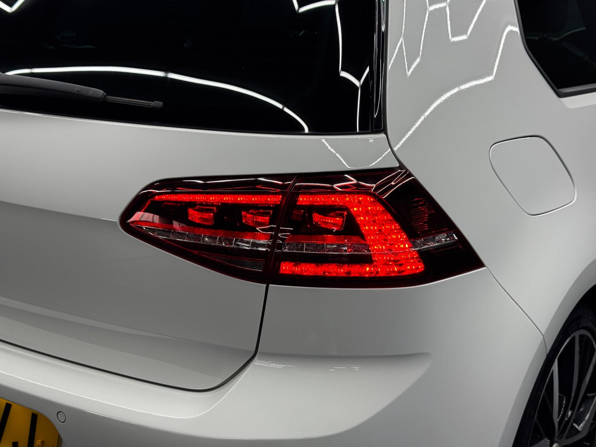 Volkswagen Golf 2.0 TSI BlueMotion Tech GTI Launch Euro 6 (s/s) 3dr 3dr Manual 2026