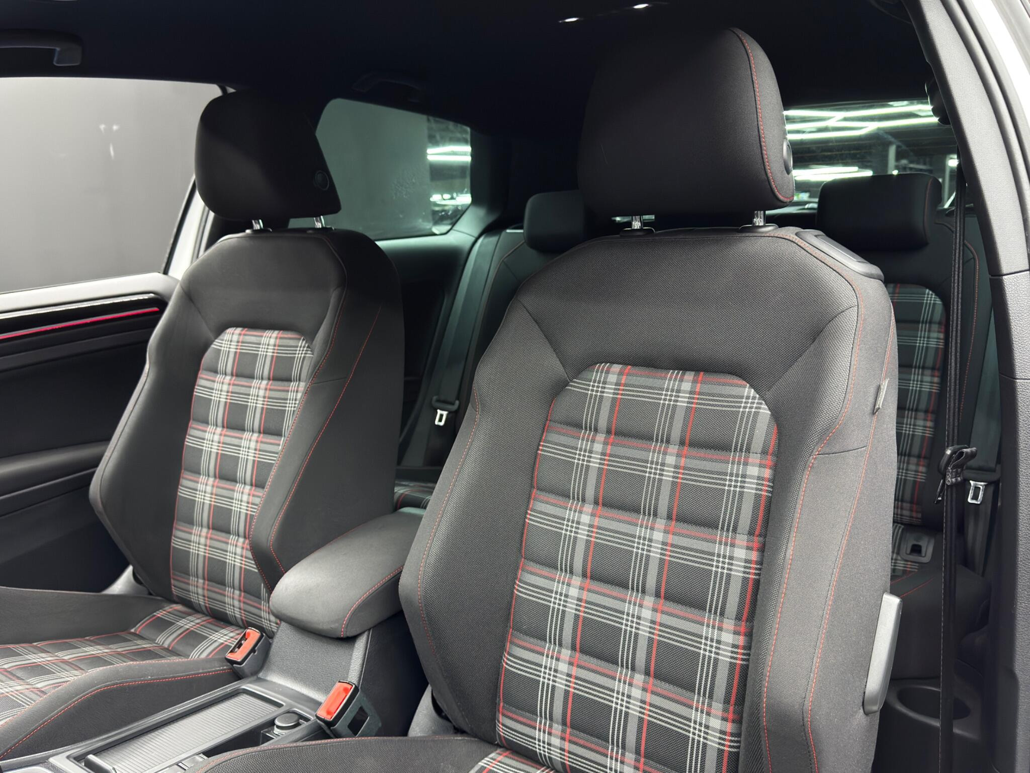 Volkswagen Golf 2.0 TSI BlueMotion Tech GTI Launch Euro 6 (s/s) 3dr 3dr Manual 2026
