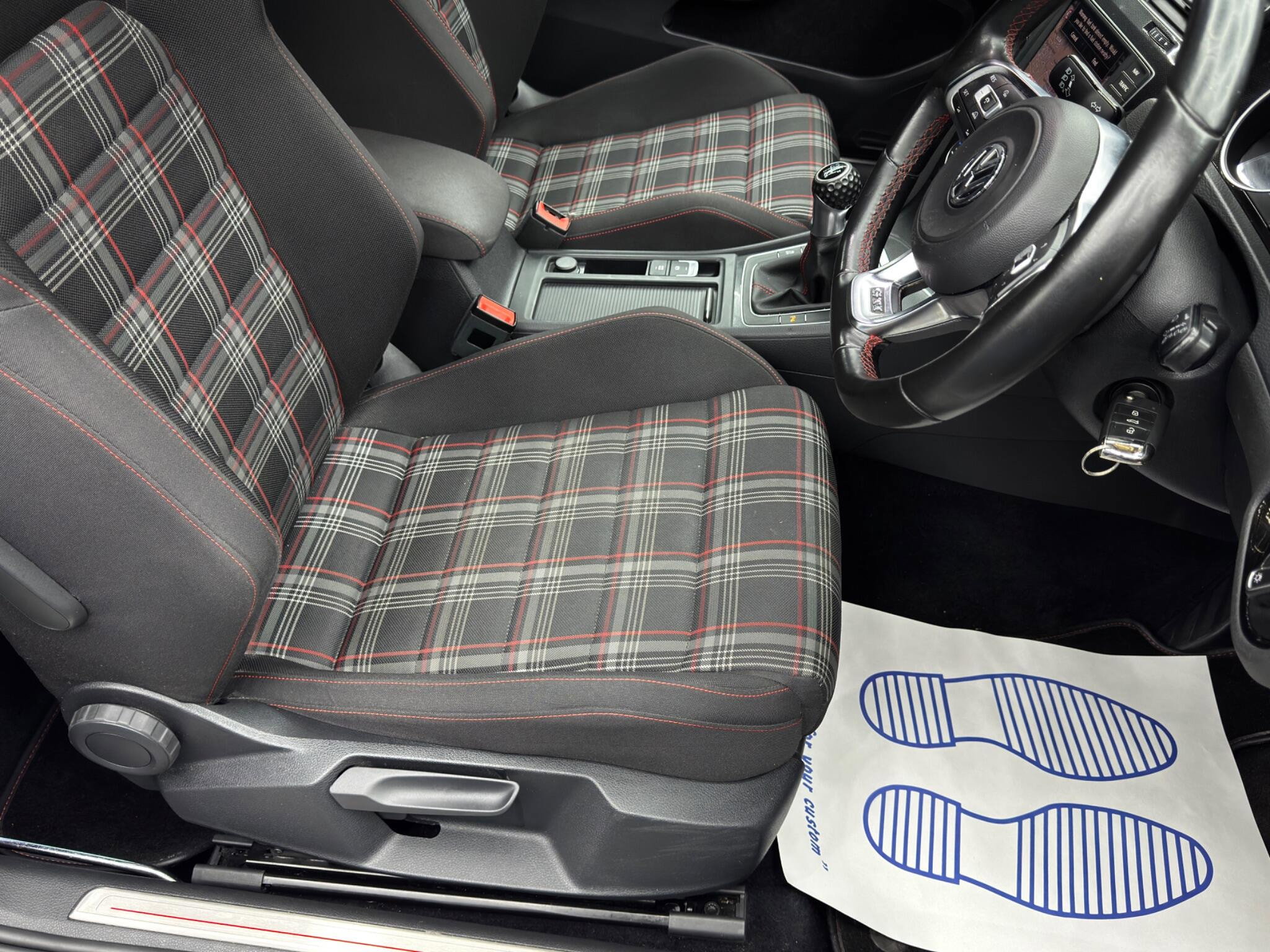 Volkswagen Golf 2.0 TSI BlueMotion Tech GTI Launch Euro 6 (s/s) 3dr 3dr Manual 2026