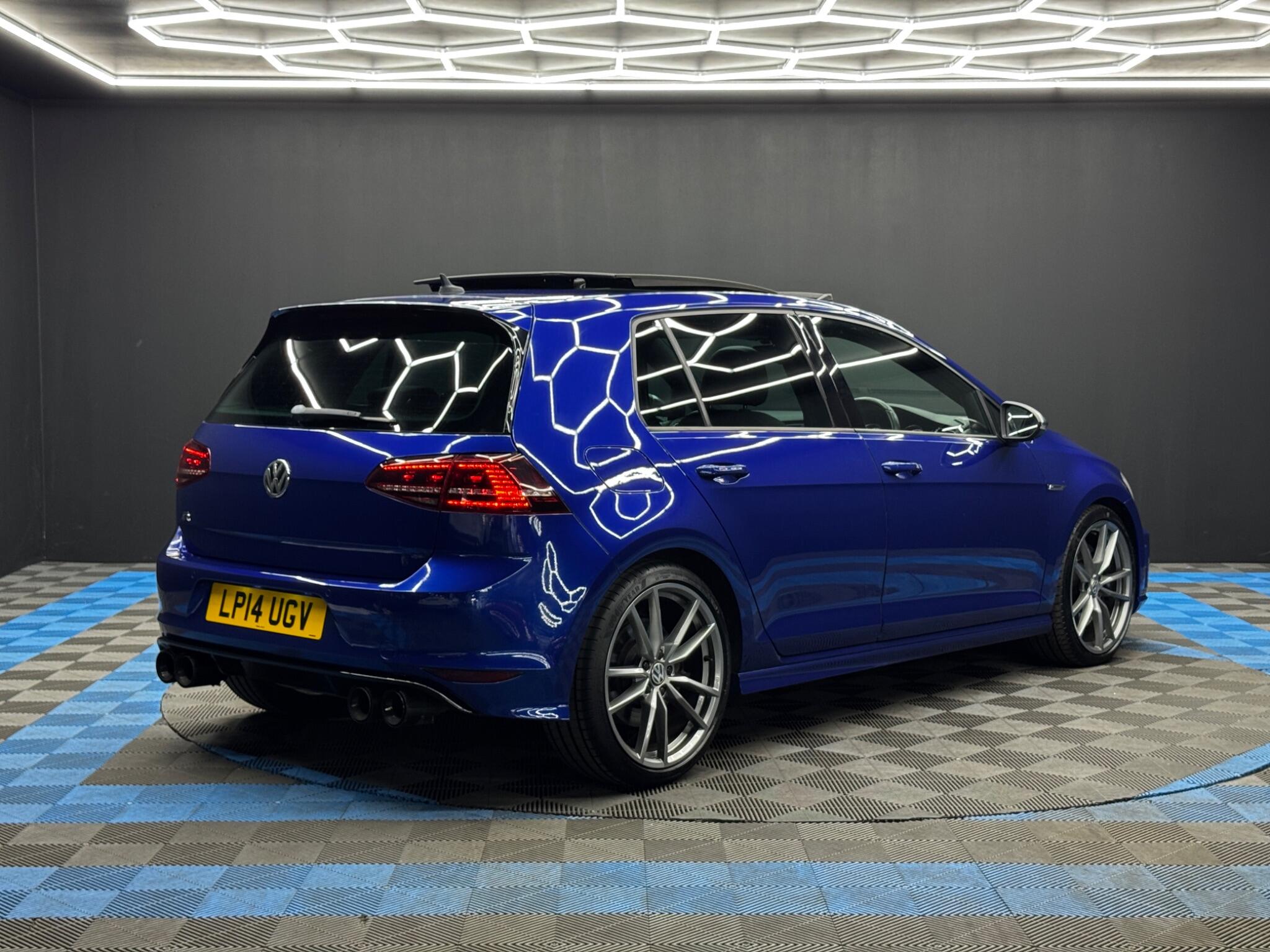 Volkswagen Golf 2.0 TSI BlueMotion Tech R DSG 4Motion Euro 6 (s/s) 5dr 5dr Automatic 2026
