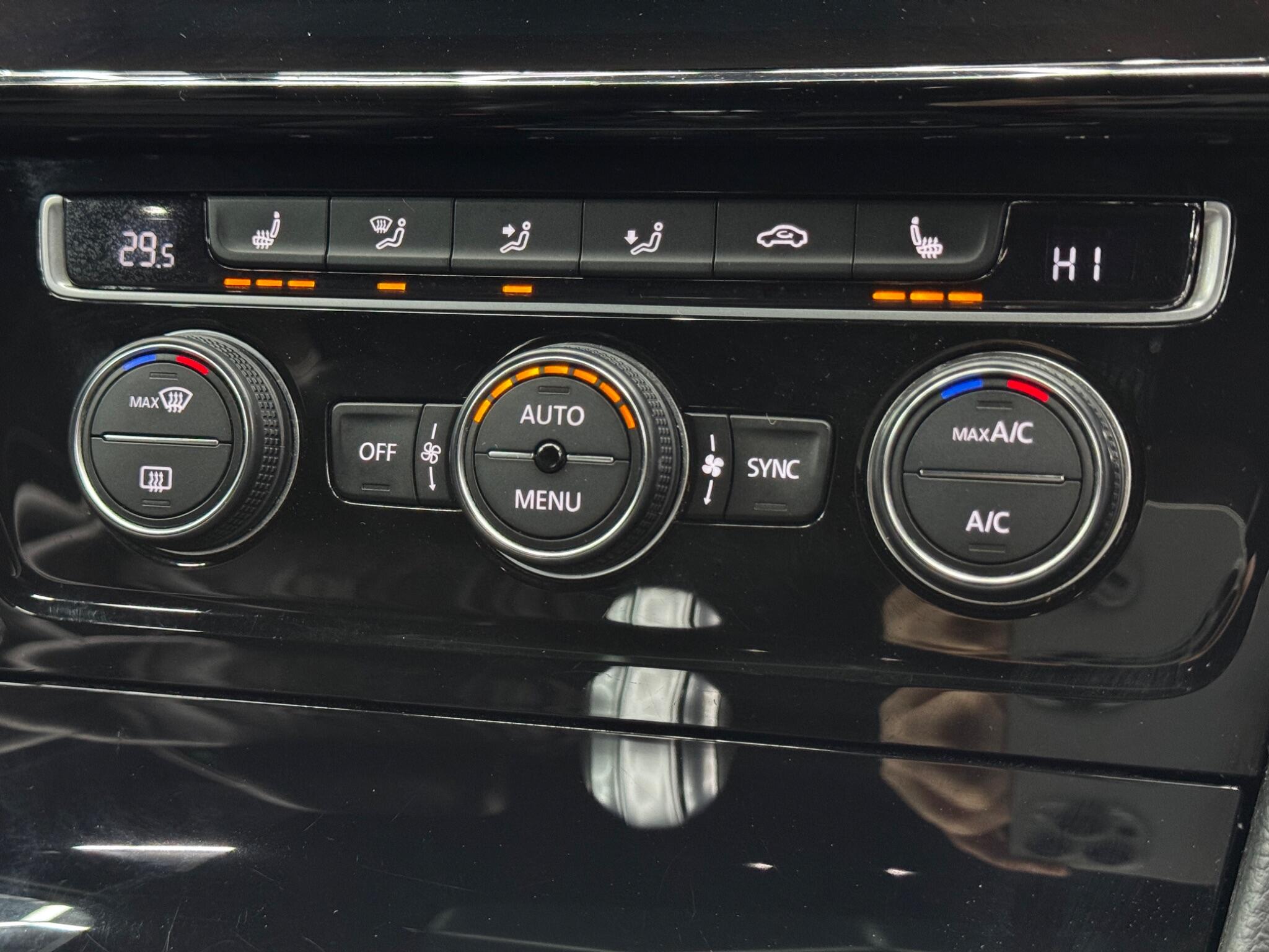 Volkswagen Golf 2.0 TSI R DSG 4Motion Euro 6 (s/s) 5dr 5dr Automatic 2026