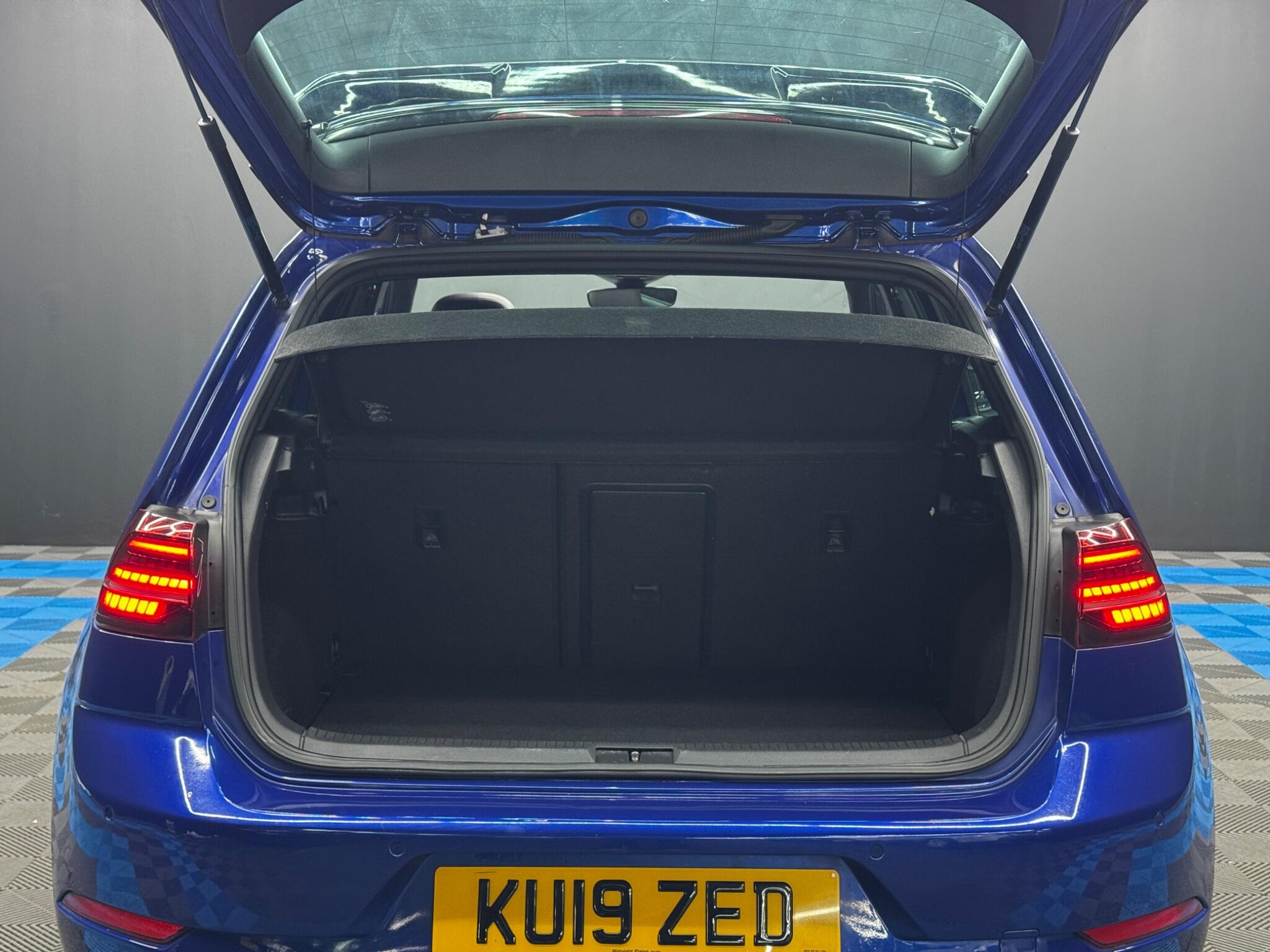 Volkswagen Golf 2.0 TSI R DSG 4Motion Euro 6 (s/s) 5dr 5dr Automatic 2026