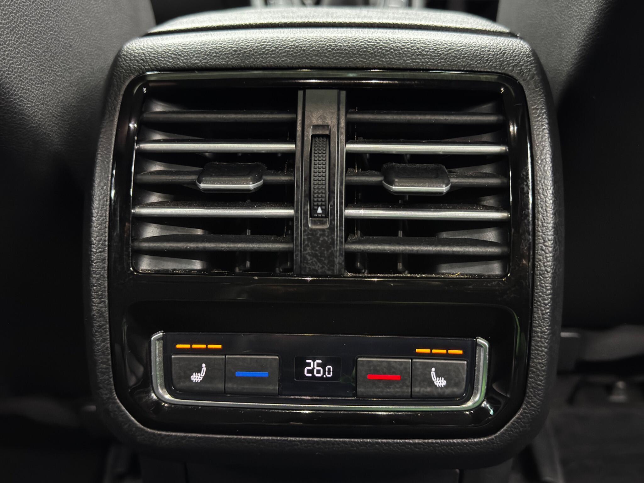 Volkswagen Passat 1.5 TSI EVO GT DSG Euro 6 (s/s) 4dr 4dr Automatic 2025