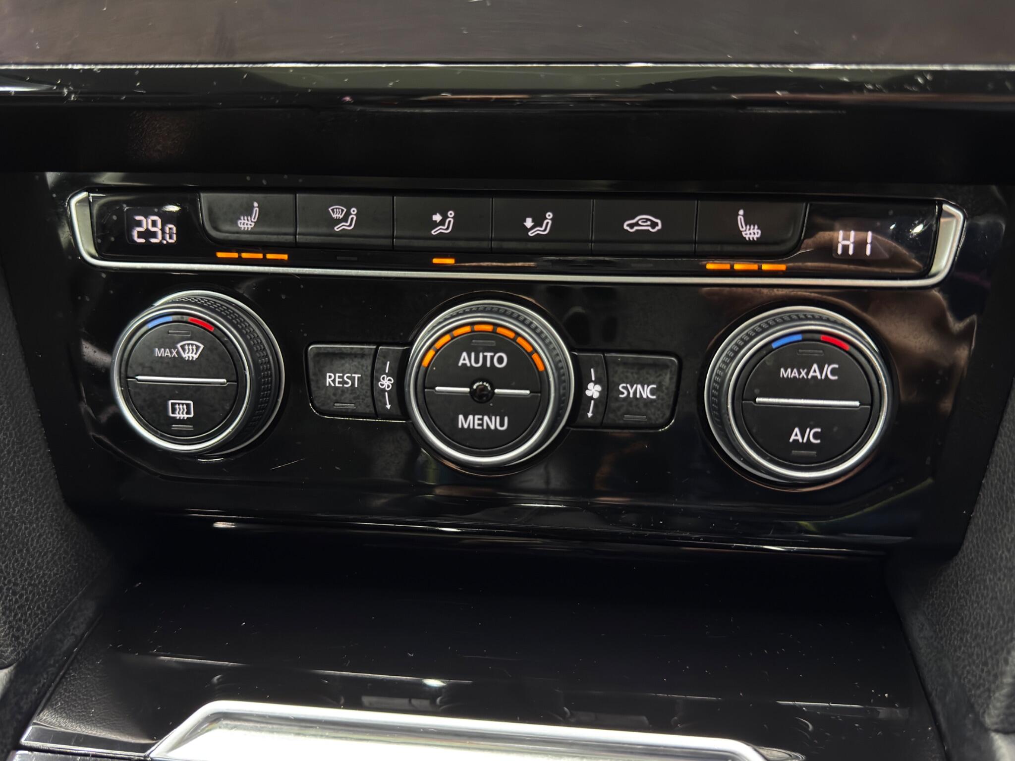 Volkswagen Passat 1.5 TSI EVO GT DSG Euro 6 (s/s) 4dr 4dr Automatic 2025