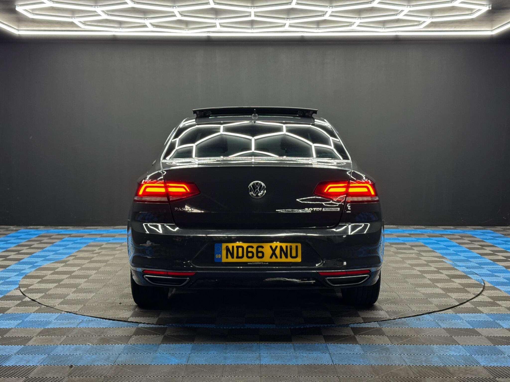 Volkswagen Passat 2.0 TDI BlueMotion Tech R-Line Euro 6 (s/s) 4dr 4dr Manual 2026