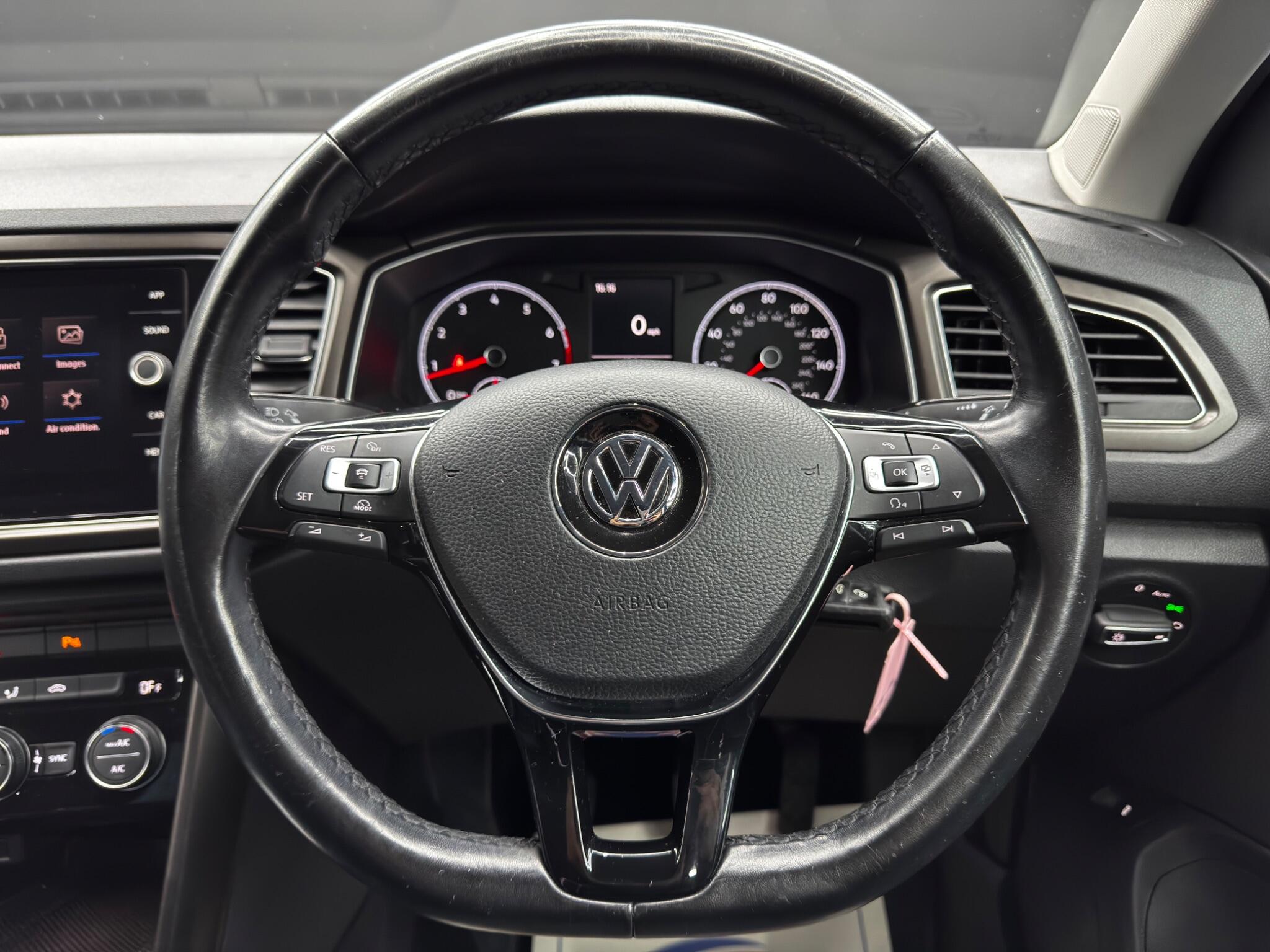 Volkswagen T-Roc 1.5 TSI EVO Design Euro 6 (s/s) 5dr 5dr Manual 2025