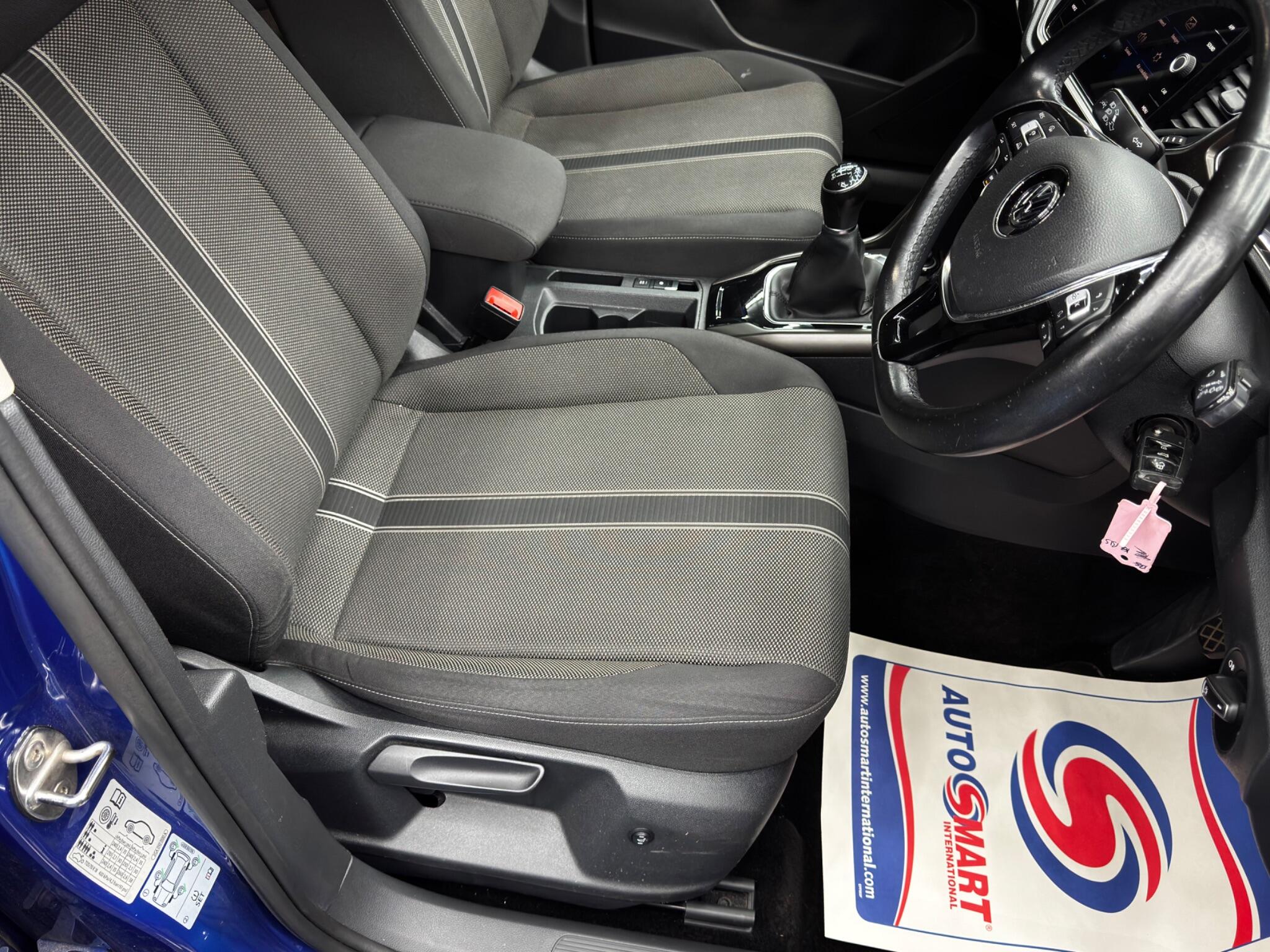 Volkswagen T-Roc 1.5 TSI EVO Design Euro 6 (s/s) 5dr 5dr Manual 2025