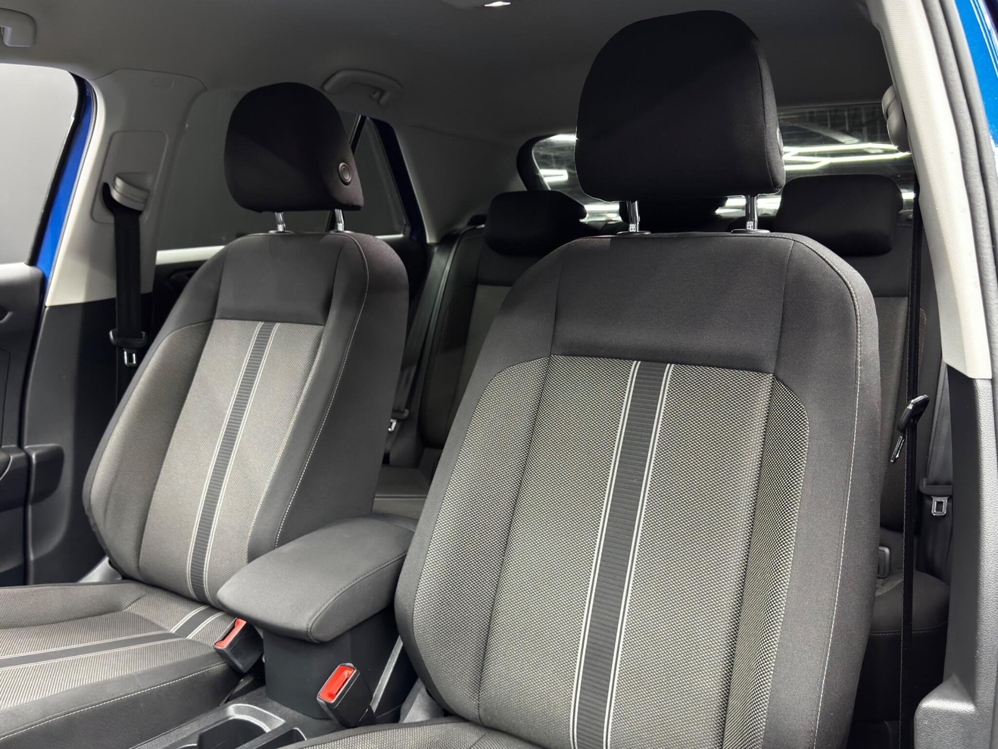 Volkswagen T-Roc 1.5 TSI EVO Design Euro 6 (s/s) 5dr 5dr Manual 2025