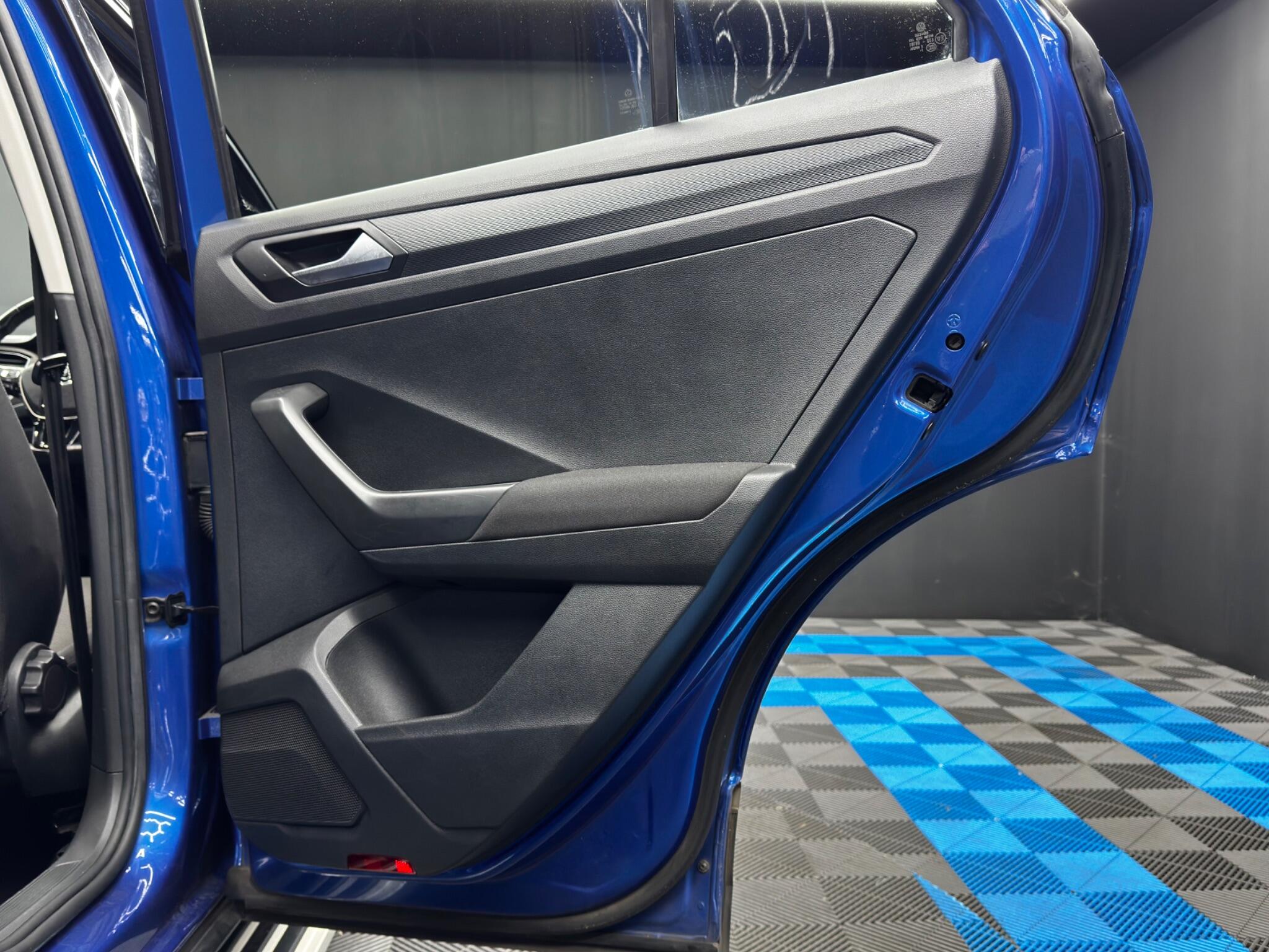 Volkswagen T-Roc 1.5 TSI EVO Design Euro 6 (s/s) 5dr 5dr Manual 2025