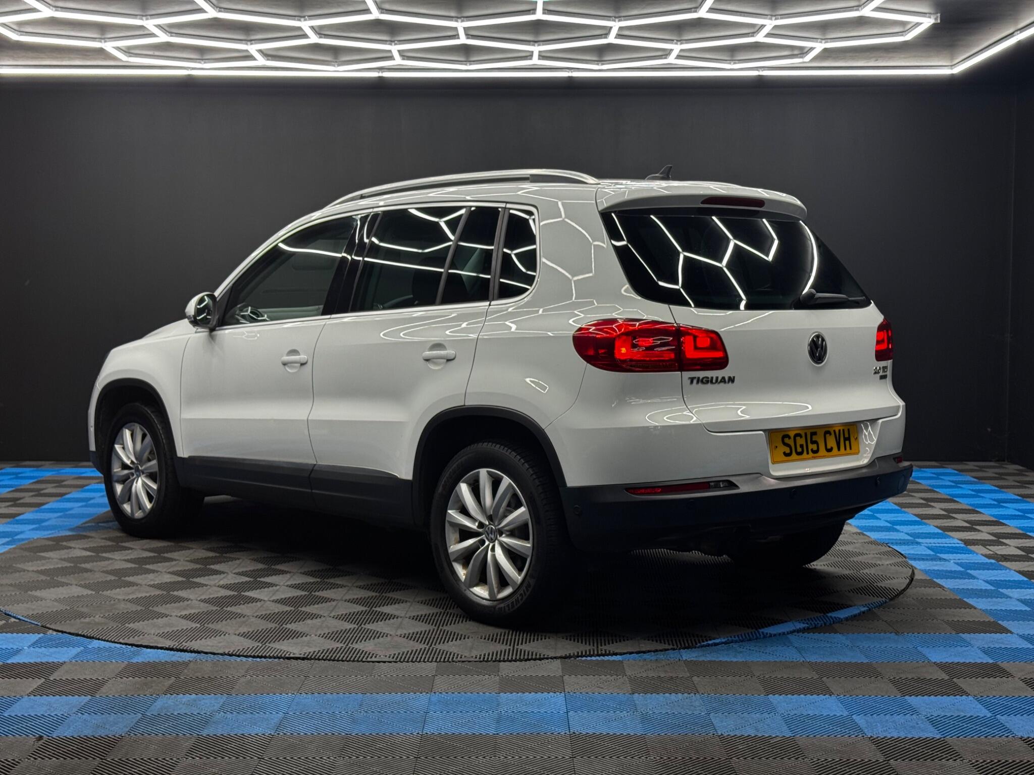 Volkswagen Tiguan 2.0 TDI BlueMotion Tech Match 4WD Euro 5 (s/s) 5dr 5dr Manual 2025