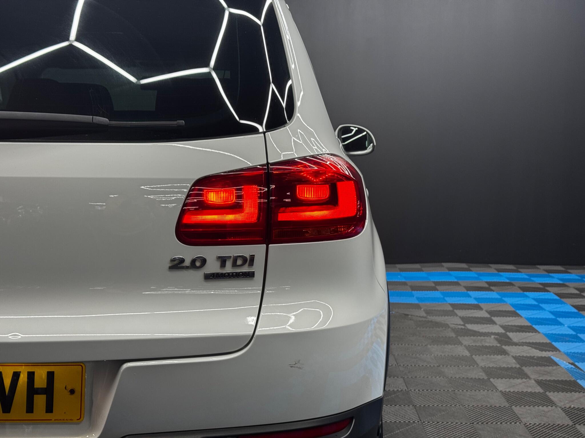 Volkswagen Tiguan 2.0 TDI BlueMotion Tech Match 4WD Euro 5 (s/s) 5dr 5dr Manual 2025