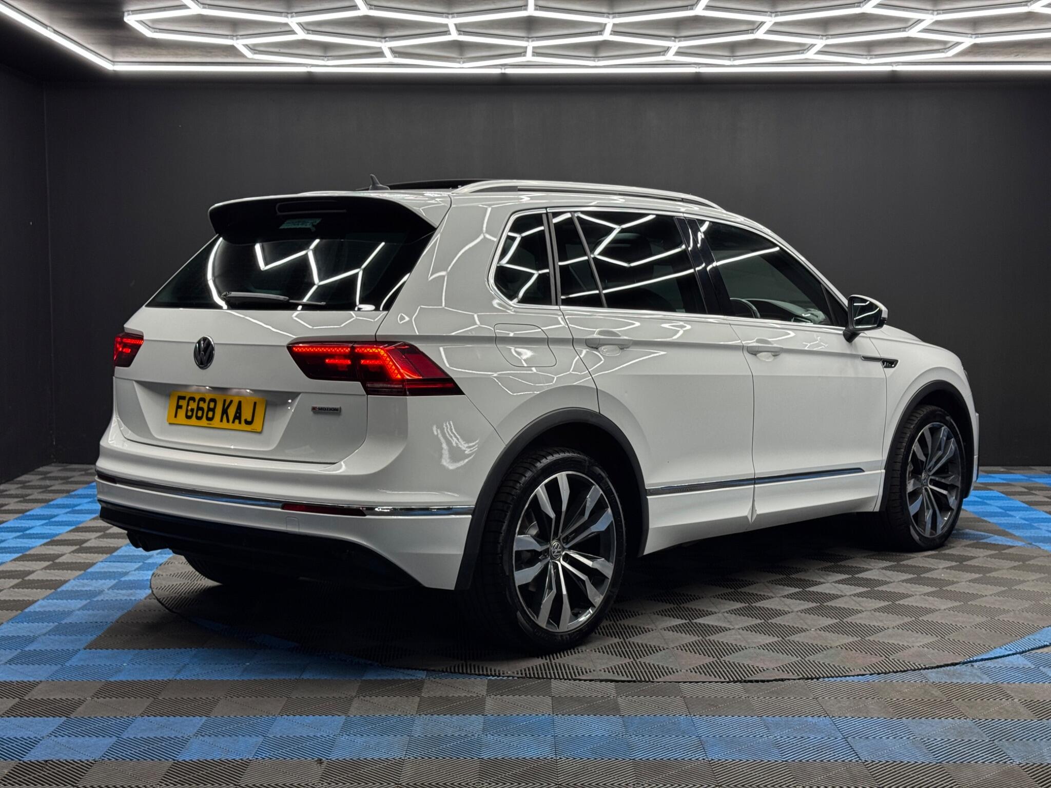 Volkswagen Tiguan 2.0 TDI R-Line DSG 4Motion Euro 6 (s/s) 5dr 5dr Automatic 2026