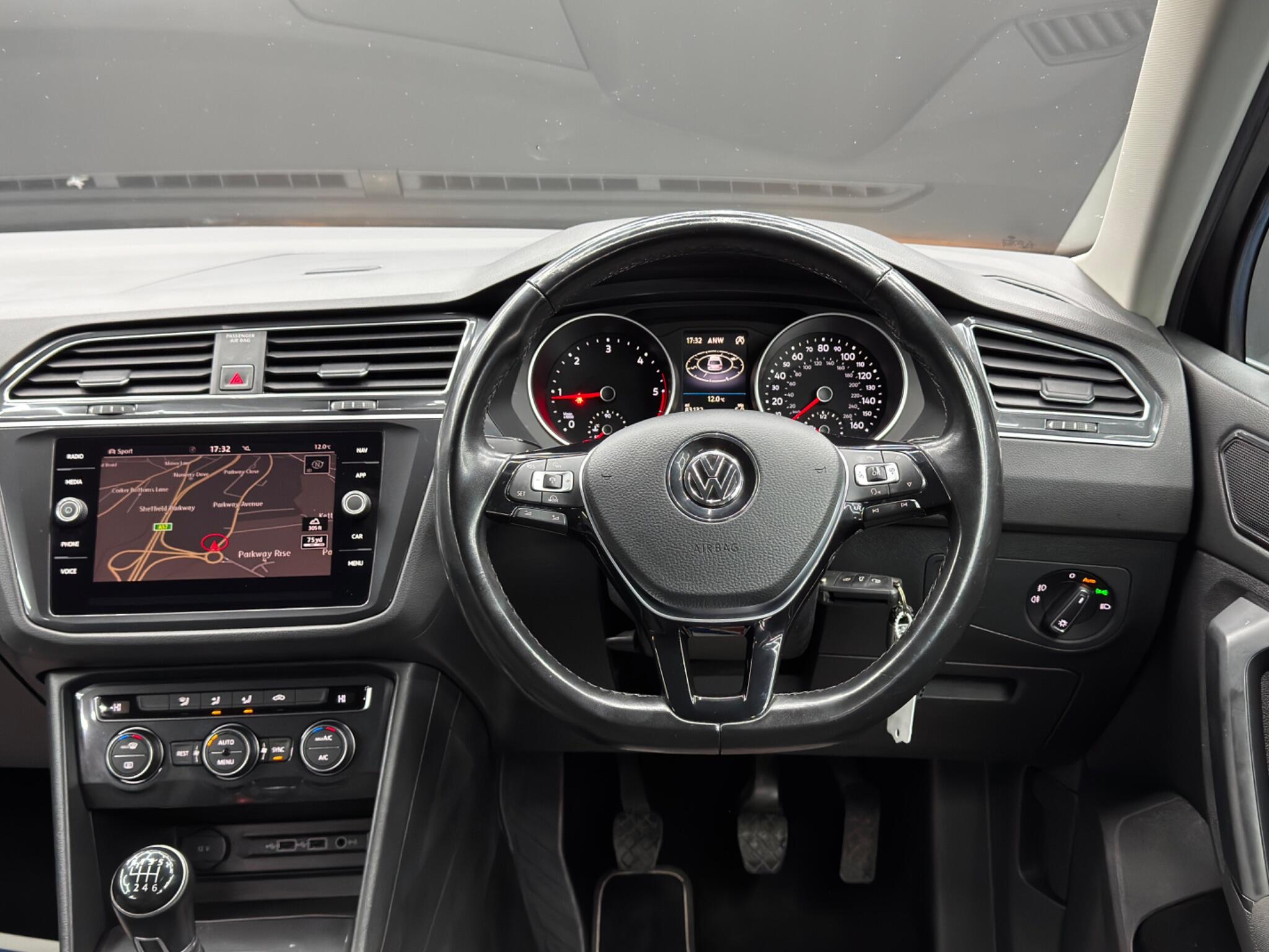 Volkswagen Tiguan 2.0 TDI SE Navigation 4Motion Euro 6 (s/s) 5dr 5dr Manual 2026