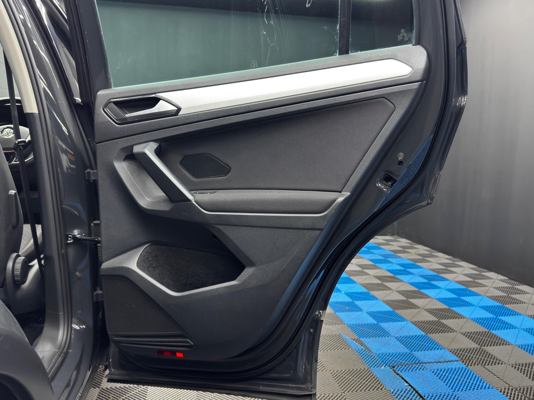 Volkswagen Tiguan 2.0 TDI SE Navigation 4Motion Euro 6 (s/s) 5dr 5dr Manual 2026