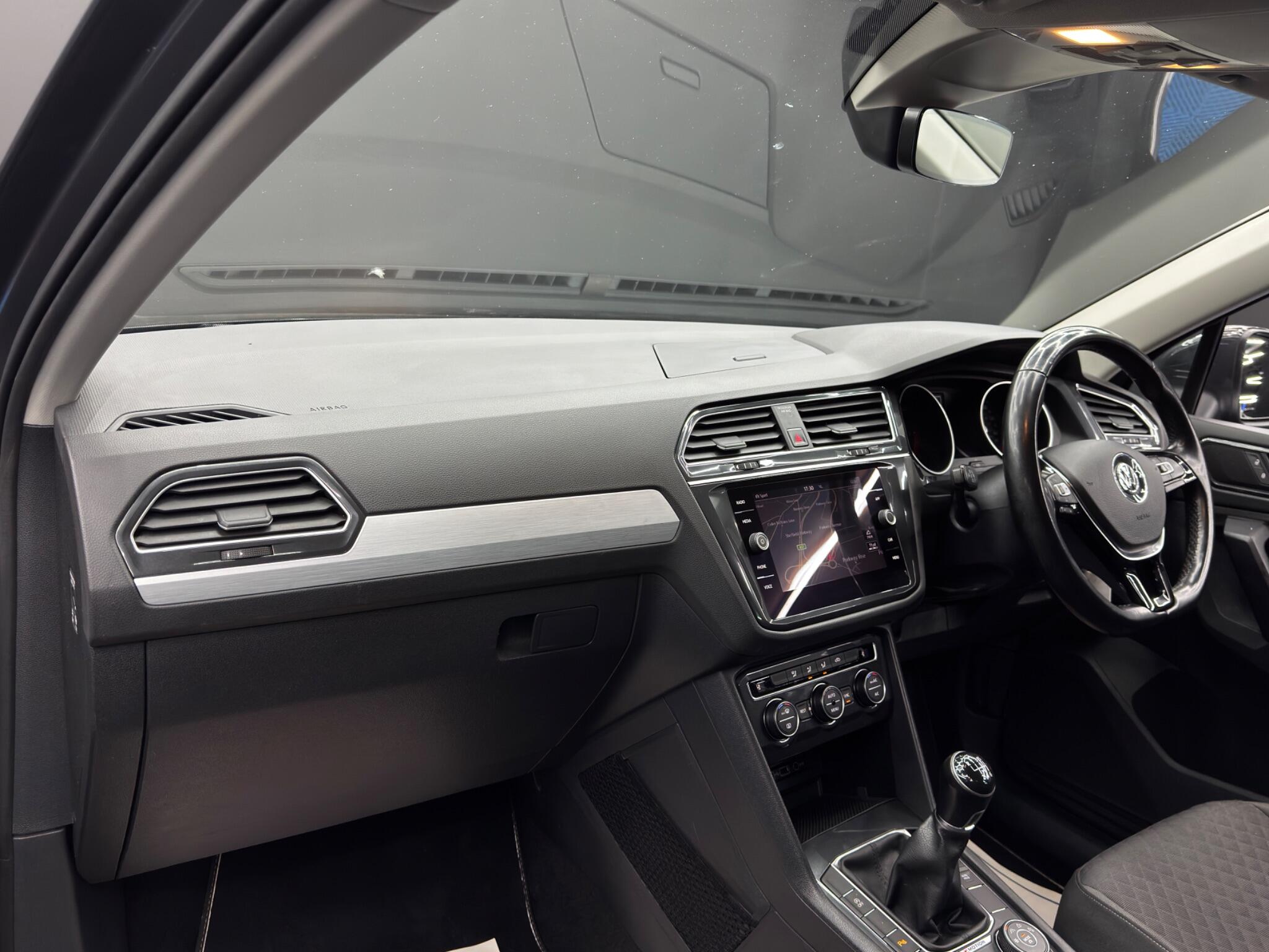 Volkswagen Tiguan 2.0 TDI SE Navigation 4Motion Euro 6 (s/s) 5dr 5dr Manual 2026