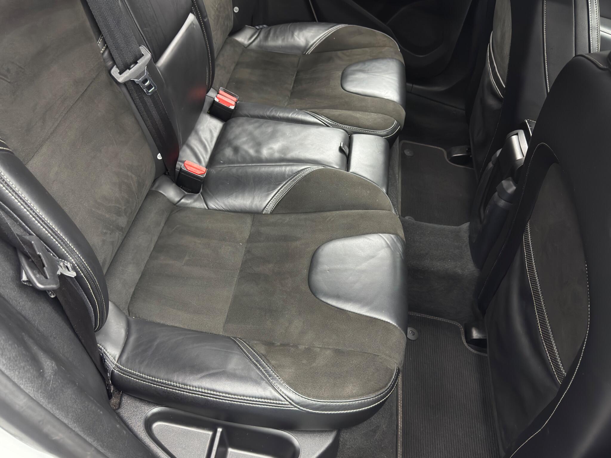 Volvo V40 1.6 D2 R-Design Euro 5 (s/s) 5dr 5dr Manual 2026