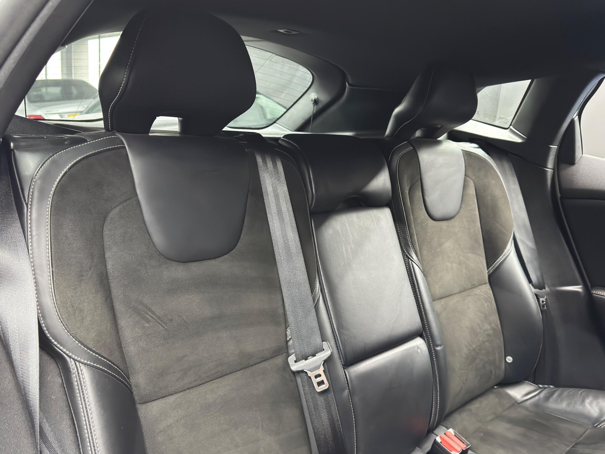 Volvo V40 1.6 D2 R-Design Euro 5 (s/s) 5dr 5dr Manual 2026