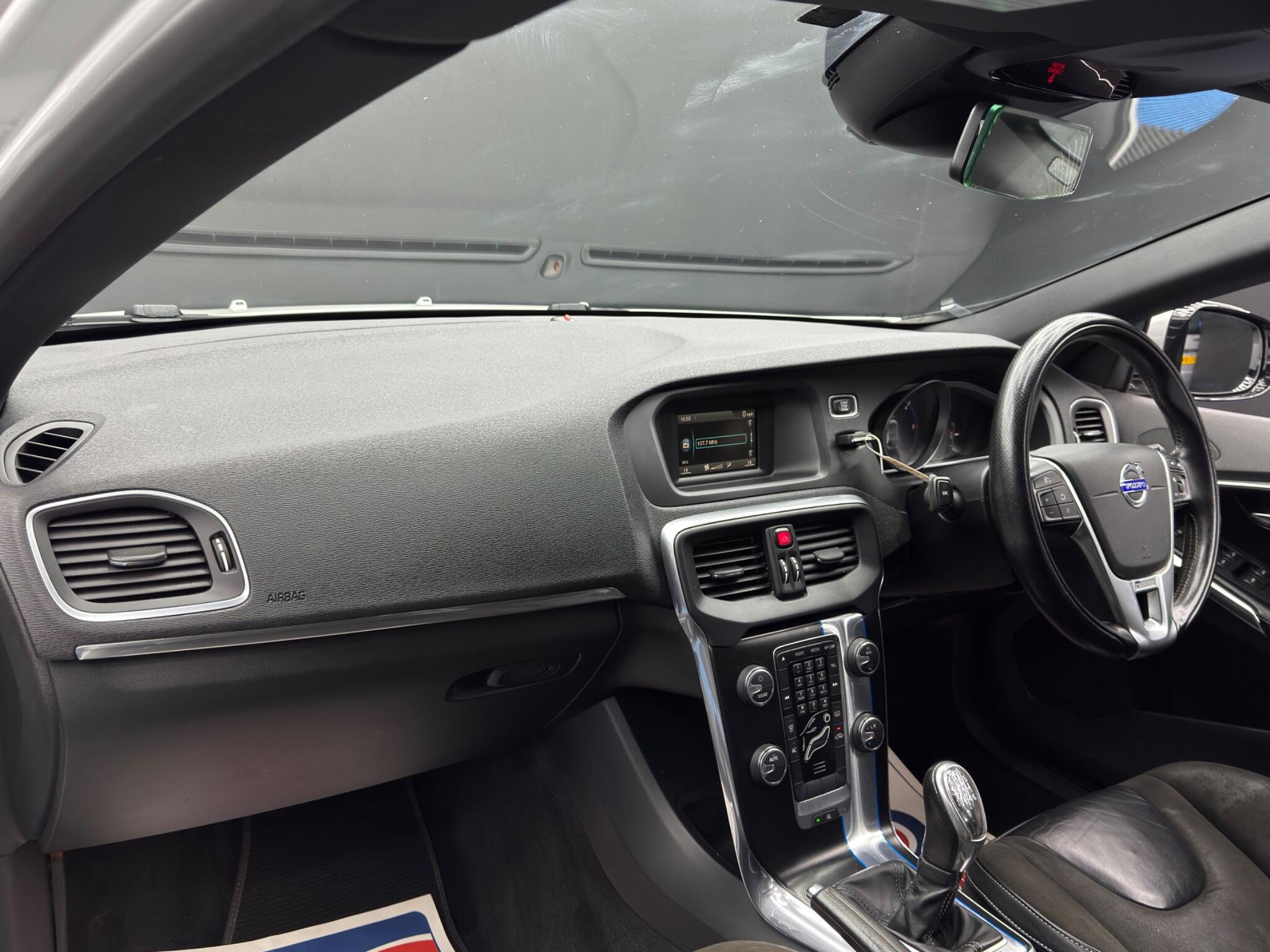 Volvo V40 1.6 D2 R-Design Euro 5 (s/s) 5dr 5dr Manual 2026