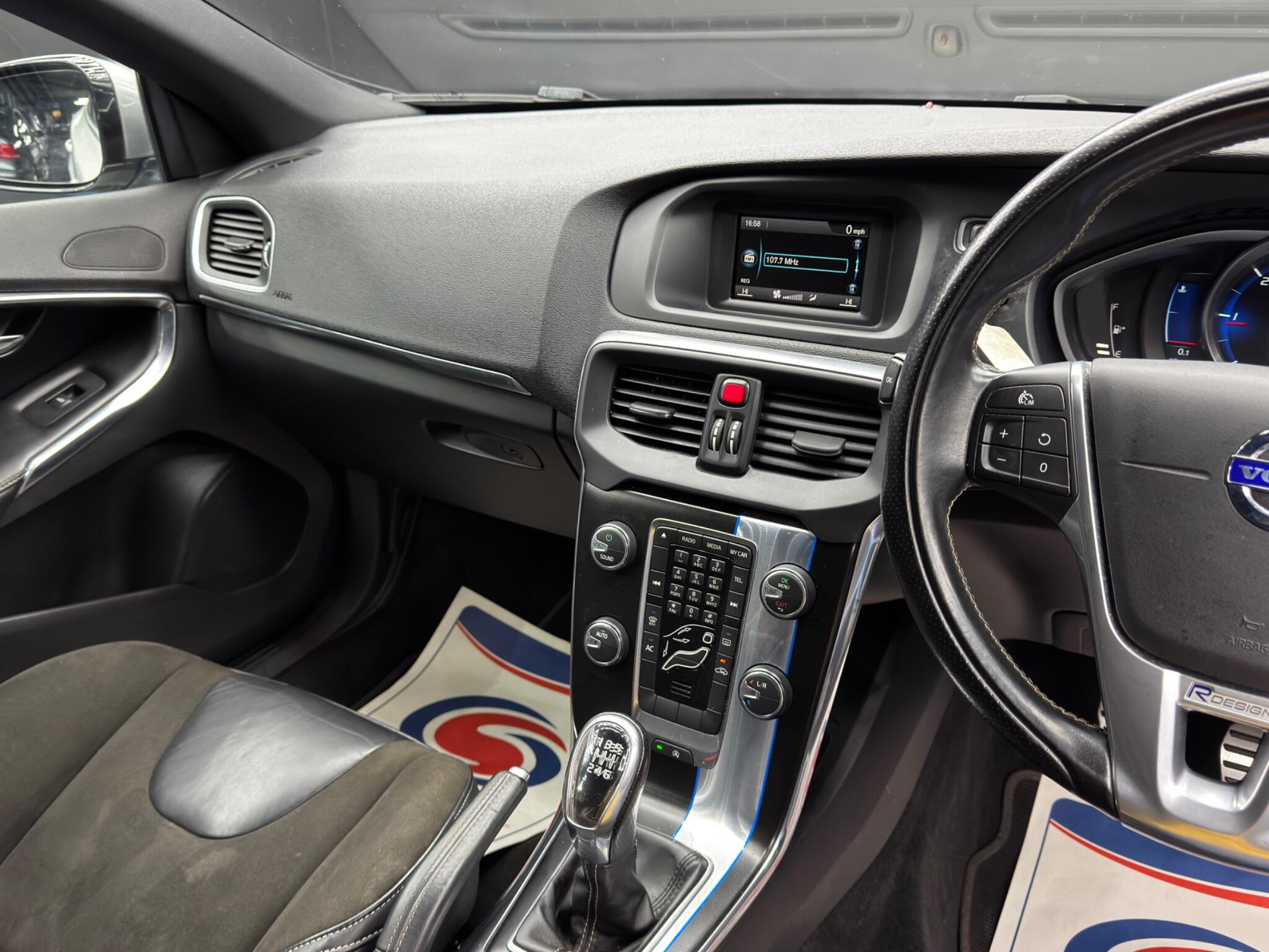 Volvo V40 1.6 D2 R-Design Euro 5 (s/s) 5dr 5dr Manual 2026