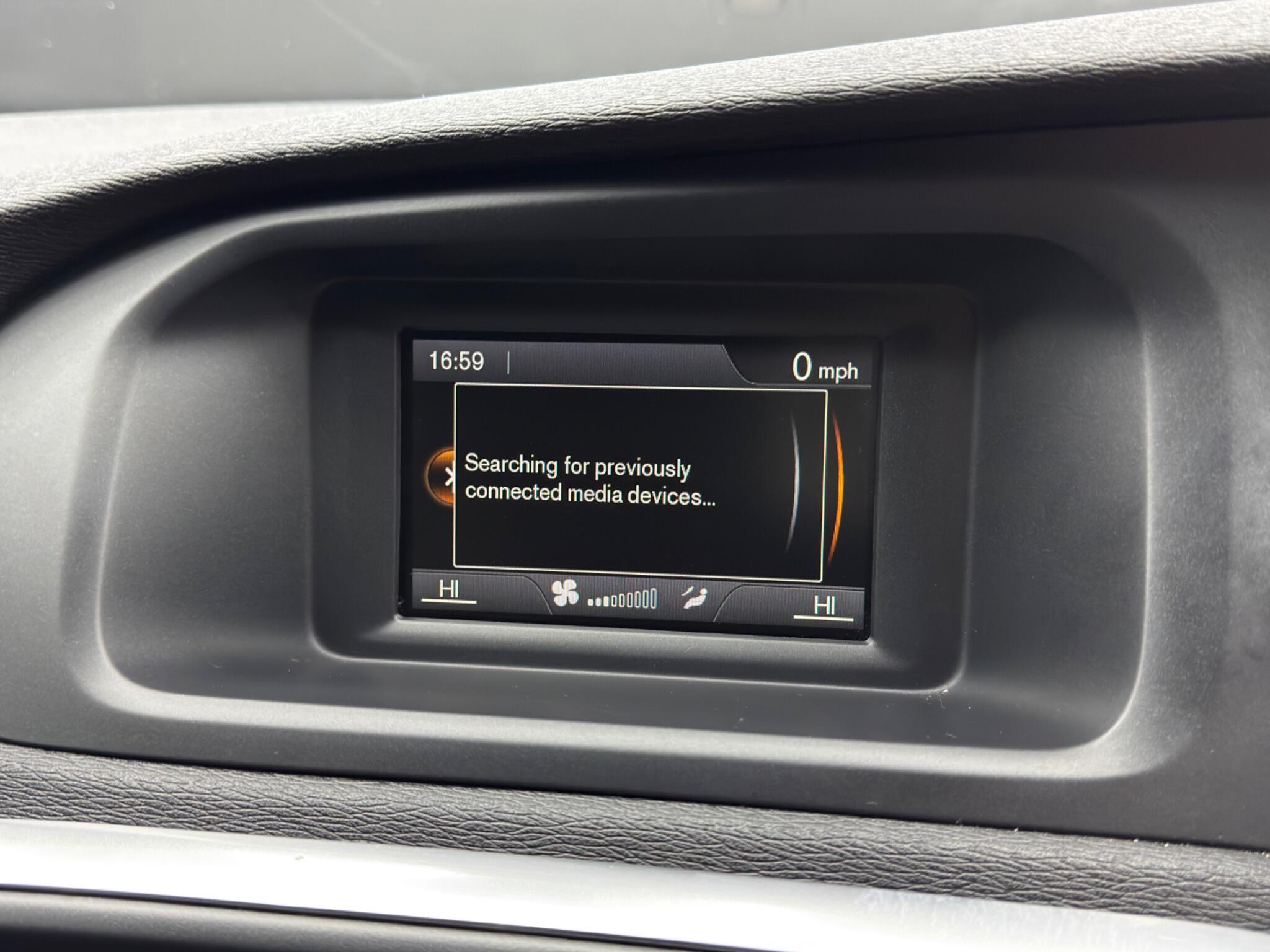 Volvo V40 1.6 D2 R-Design Euro 5 (s/s) 5dr 5dr Manual 2026