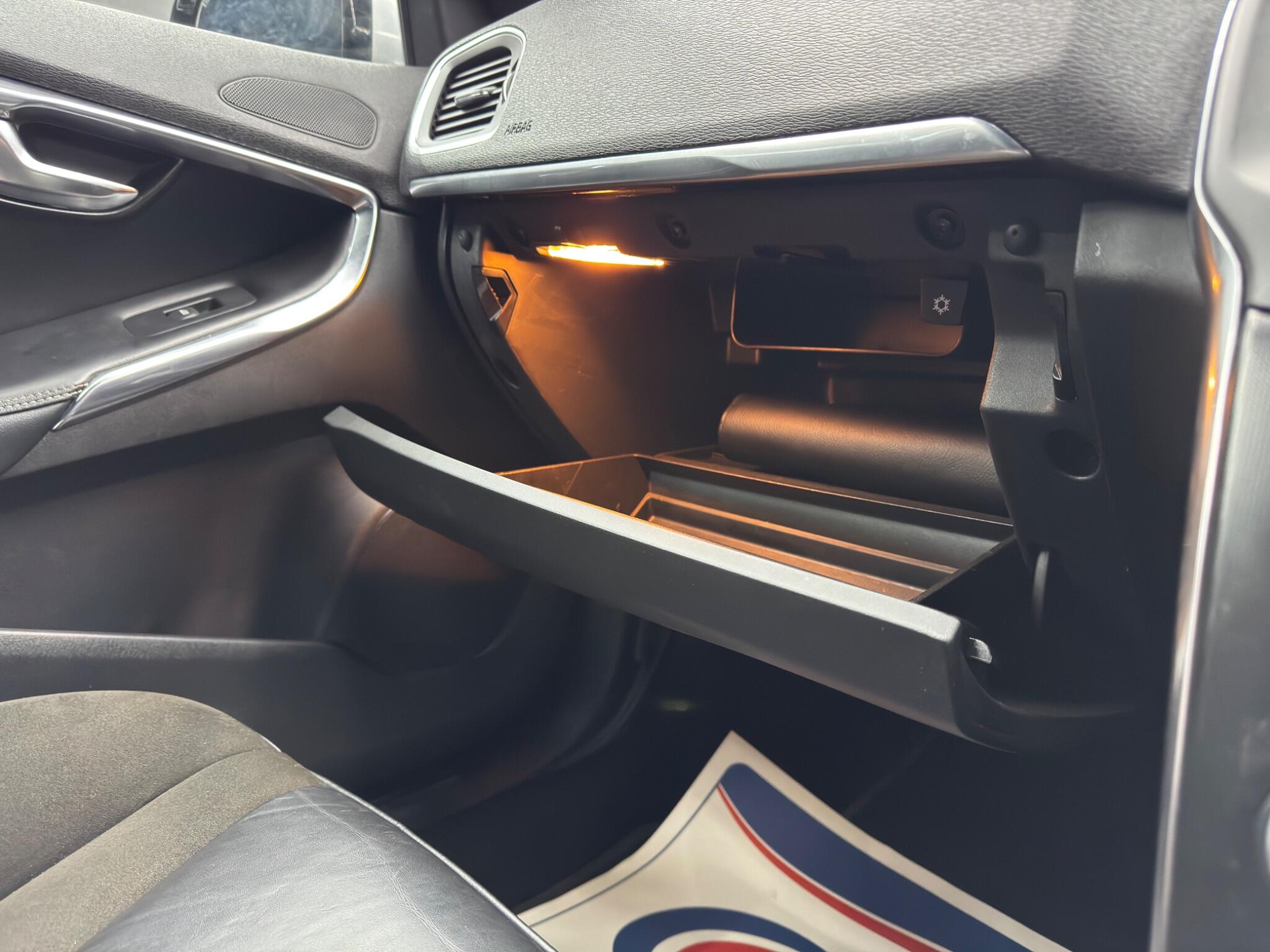 Volvo V40 1.6 D2 R-Design Euro 5 (s/s) 5dr 5dr Manual 2026