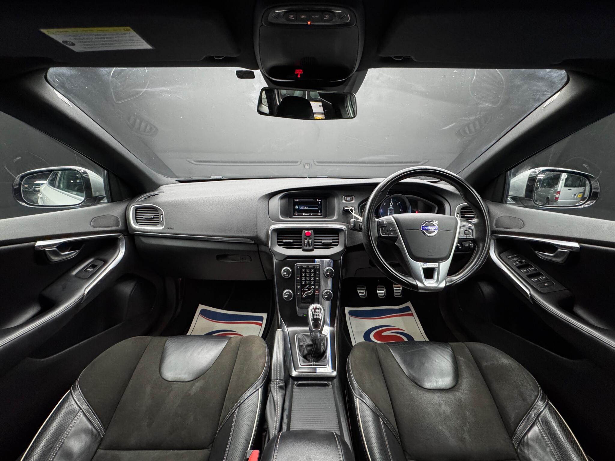 Volvo V40 1.6 D2 R-Design Euro 5 (s/s) 5dr 5dr Manual 2026