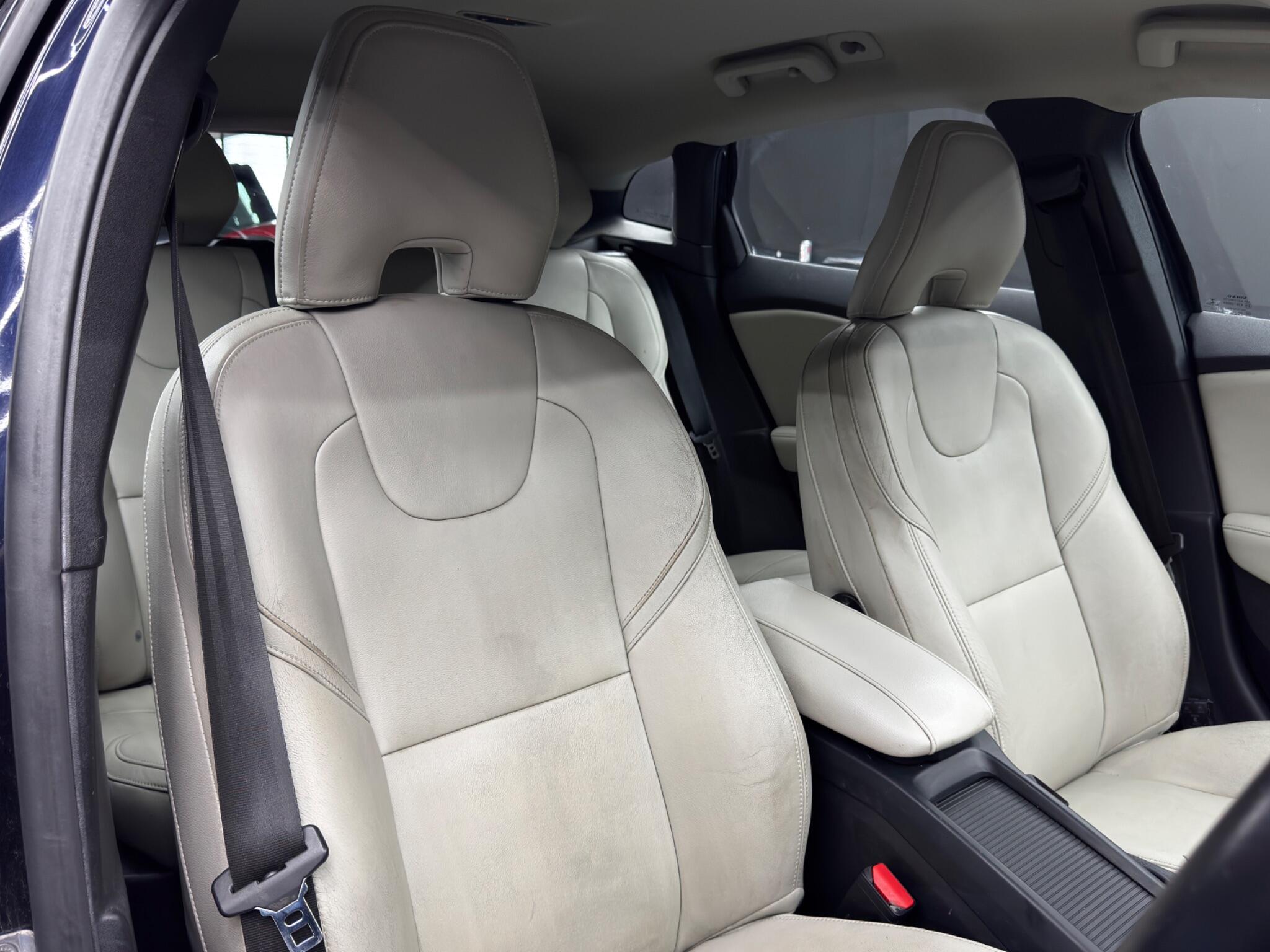 Volvo V40 2.0 D2 SE Lux Euro 6 (s/s) 5dr 5dr Manual 2026