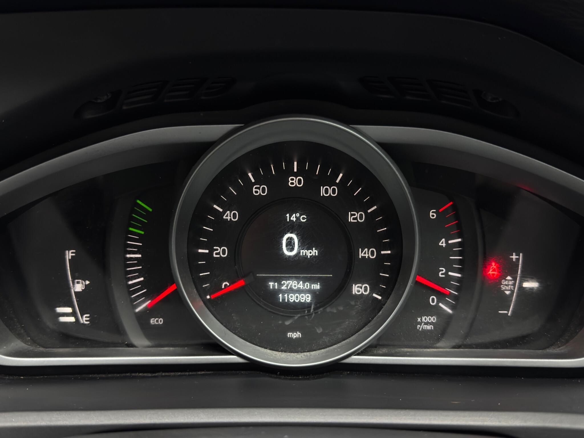 Volvo V40 2.0 D2 SE Lux Euro 6 (s/s) 5dr 5dr Manual 2026