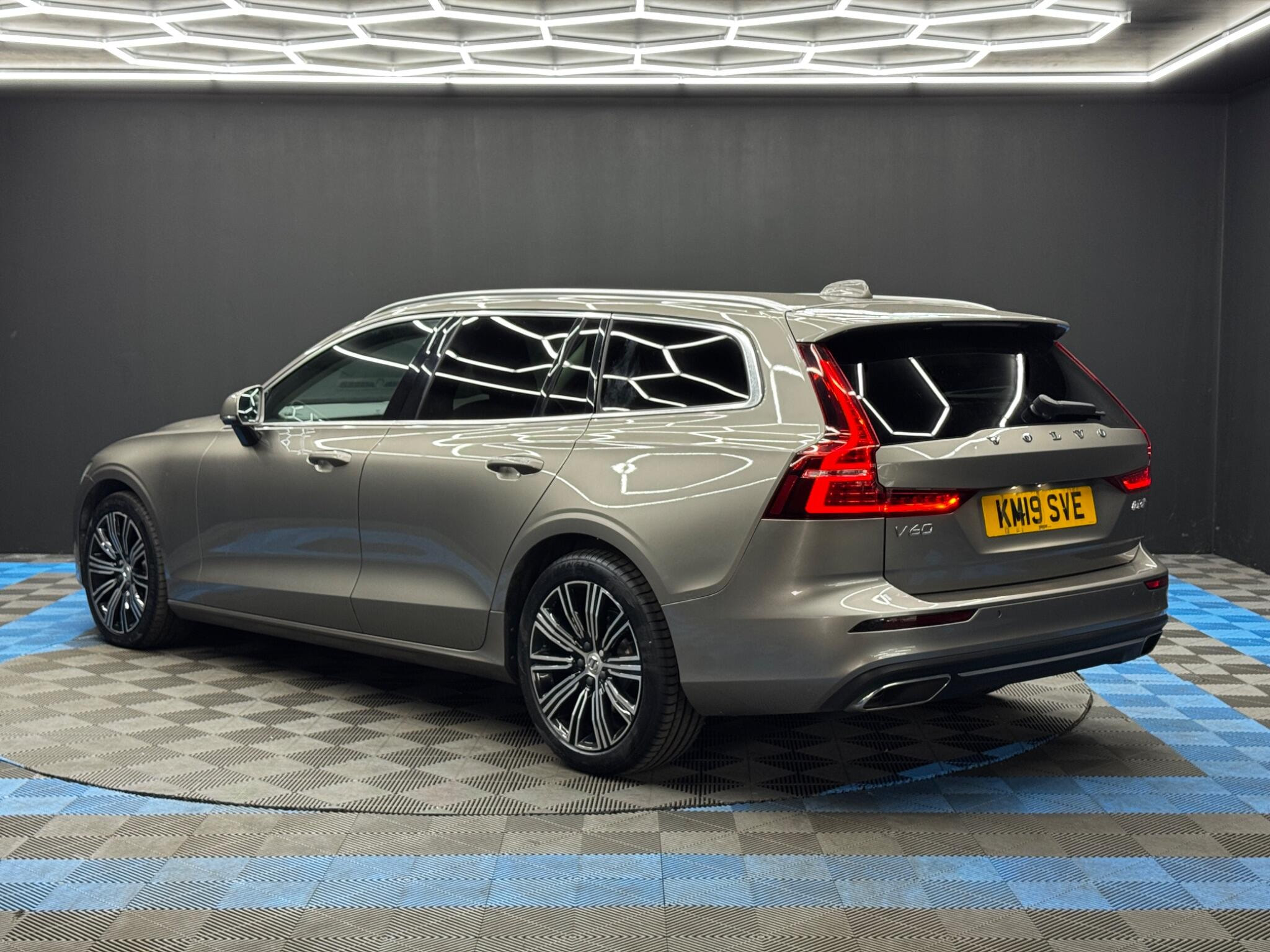 Volvo V60 2.0 D3 Inscription Plus Auto Euro 6 (s/s) 5dr 5dr Automatic 2026