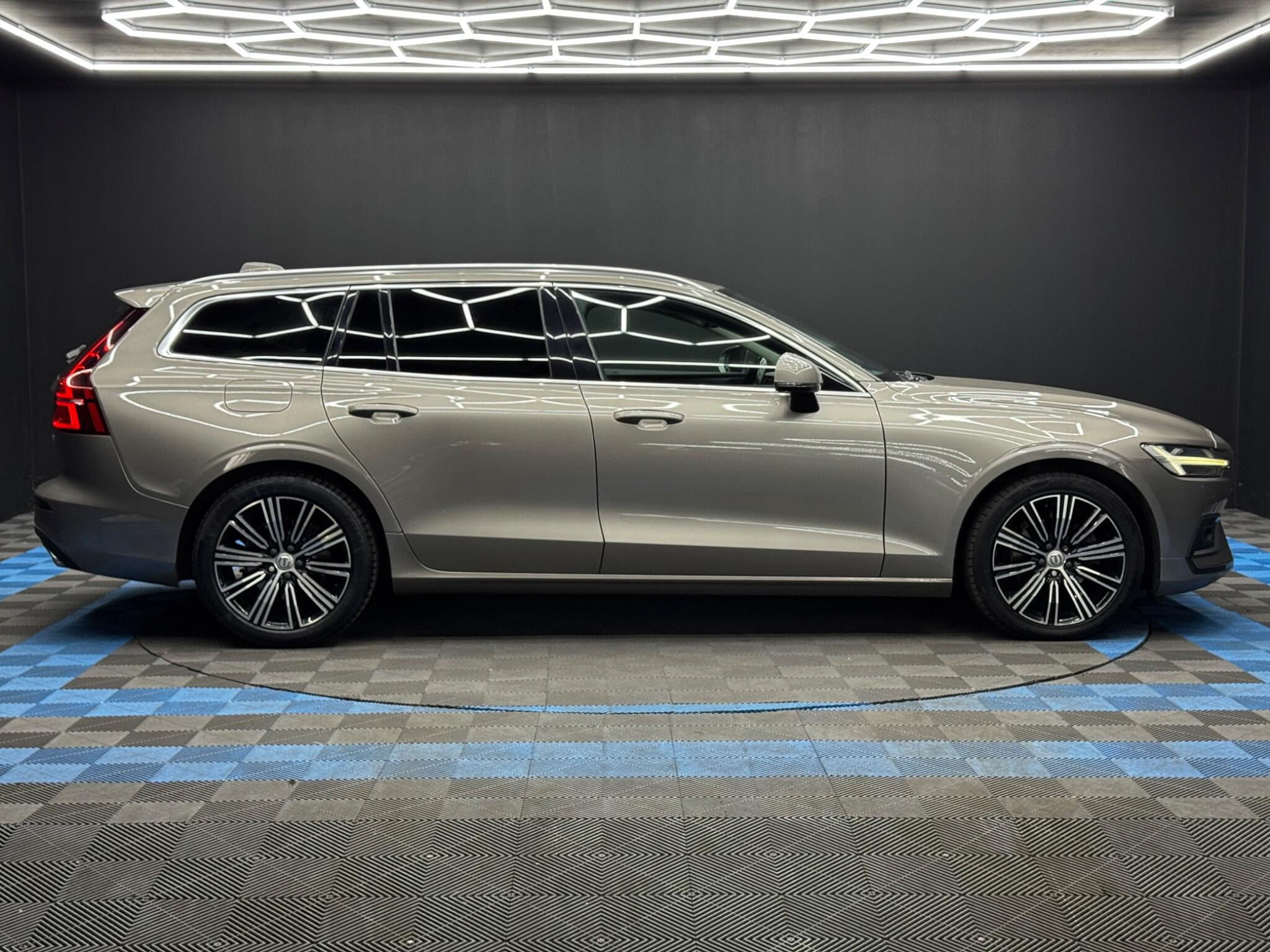 Volvo V60 2.0 D3 Inscription Plus Auto Euro 6 (s/s) 5dr 5dr Automatic 2026