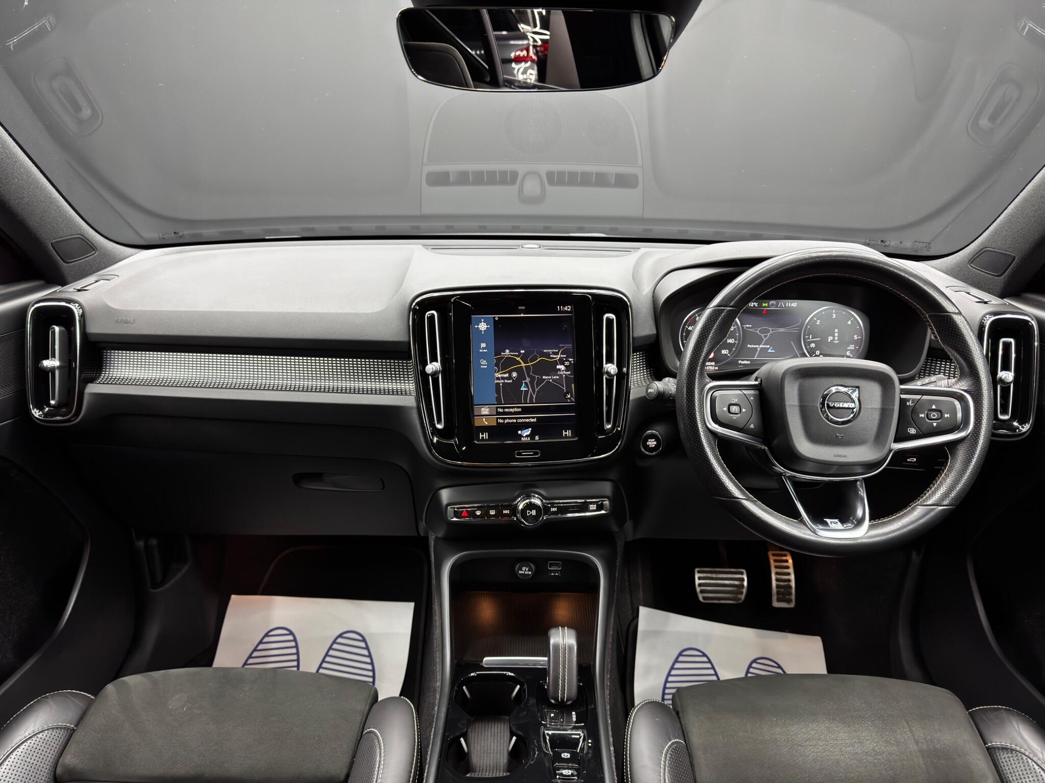 Volvo XC40 2.0 D3 R-Design Auto AWD Euro 6 (s/s) 5dr 5dr Automatic 2025