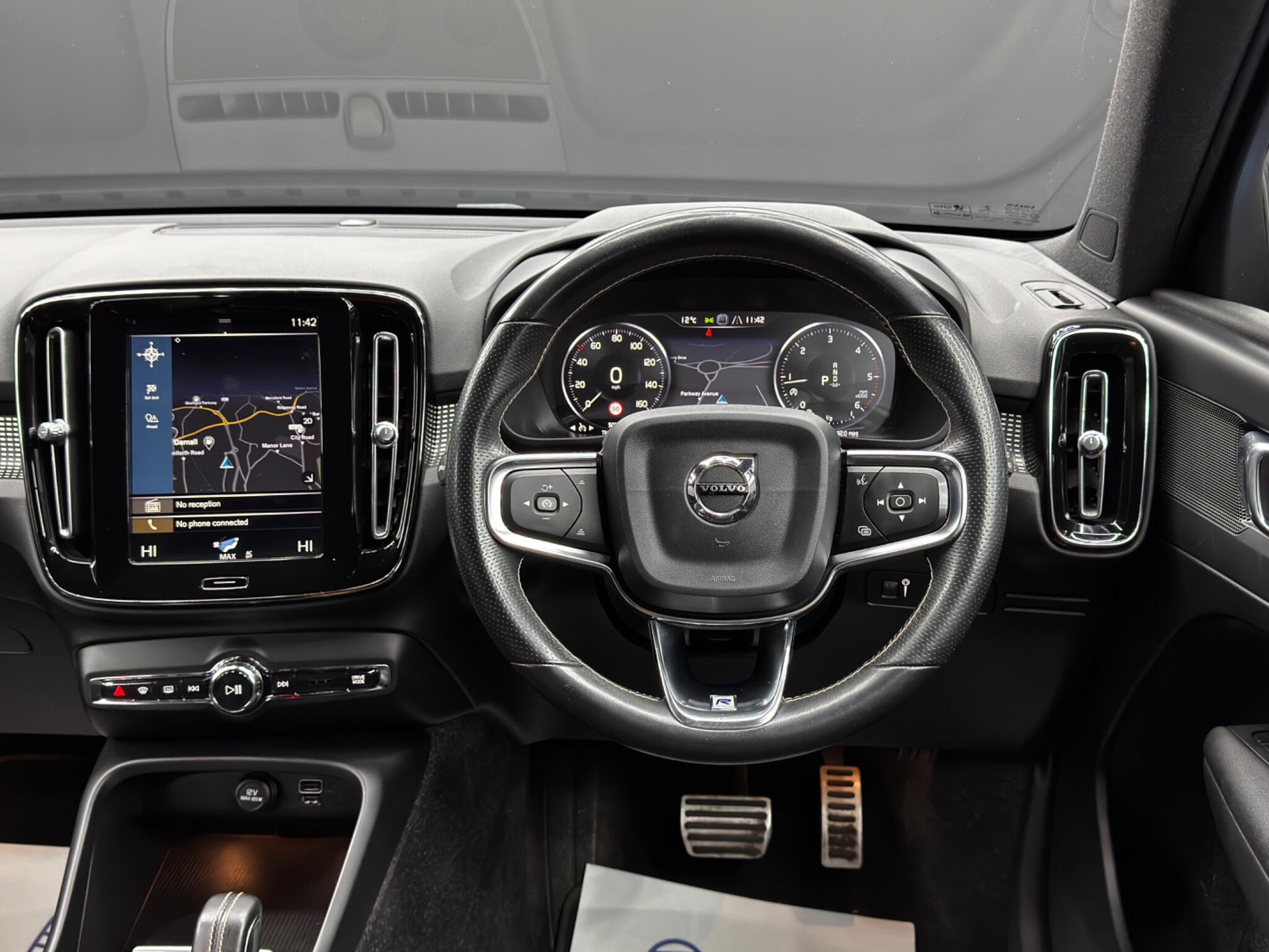 Volvo XC40 2.0 D3 R-Design Auto AWD Euro 6 (s/s) 5dr 5dr Automatic 2025