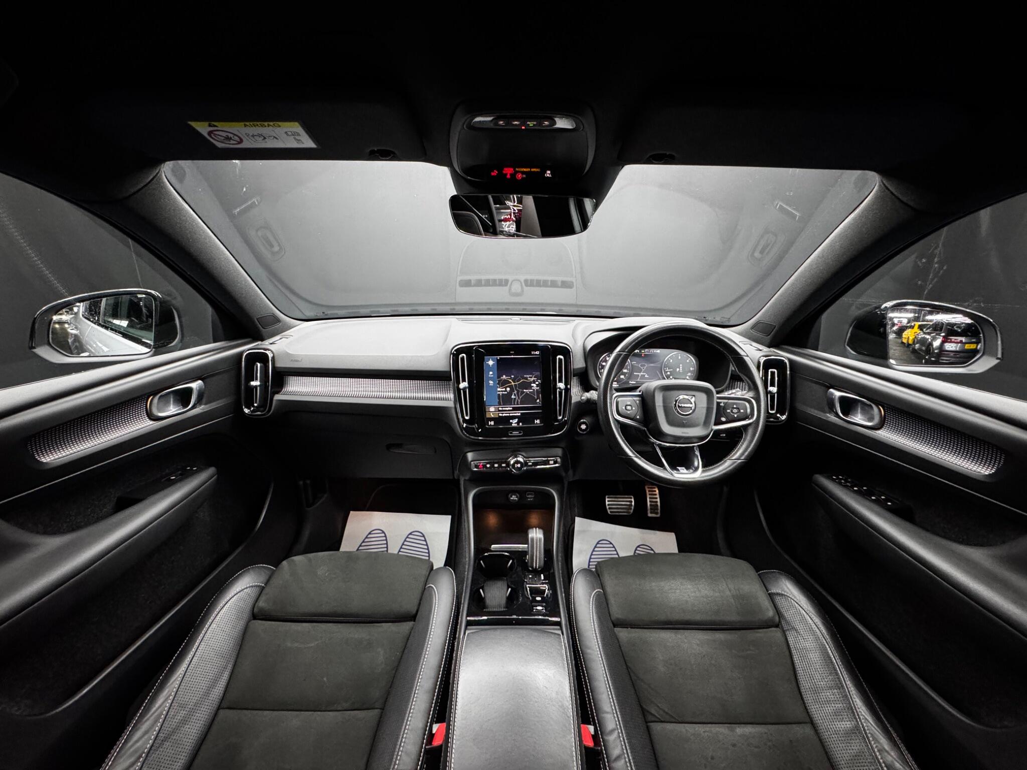 Volvo XC40 2.0 D3 R-Design Auto AWD Euro 6 (s/s) 5dr 5dr Automatic 2025