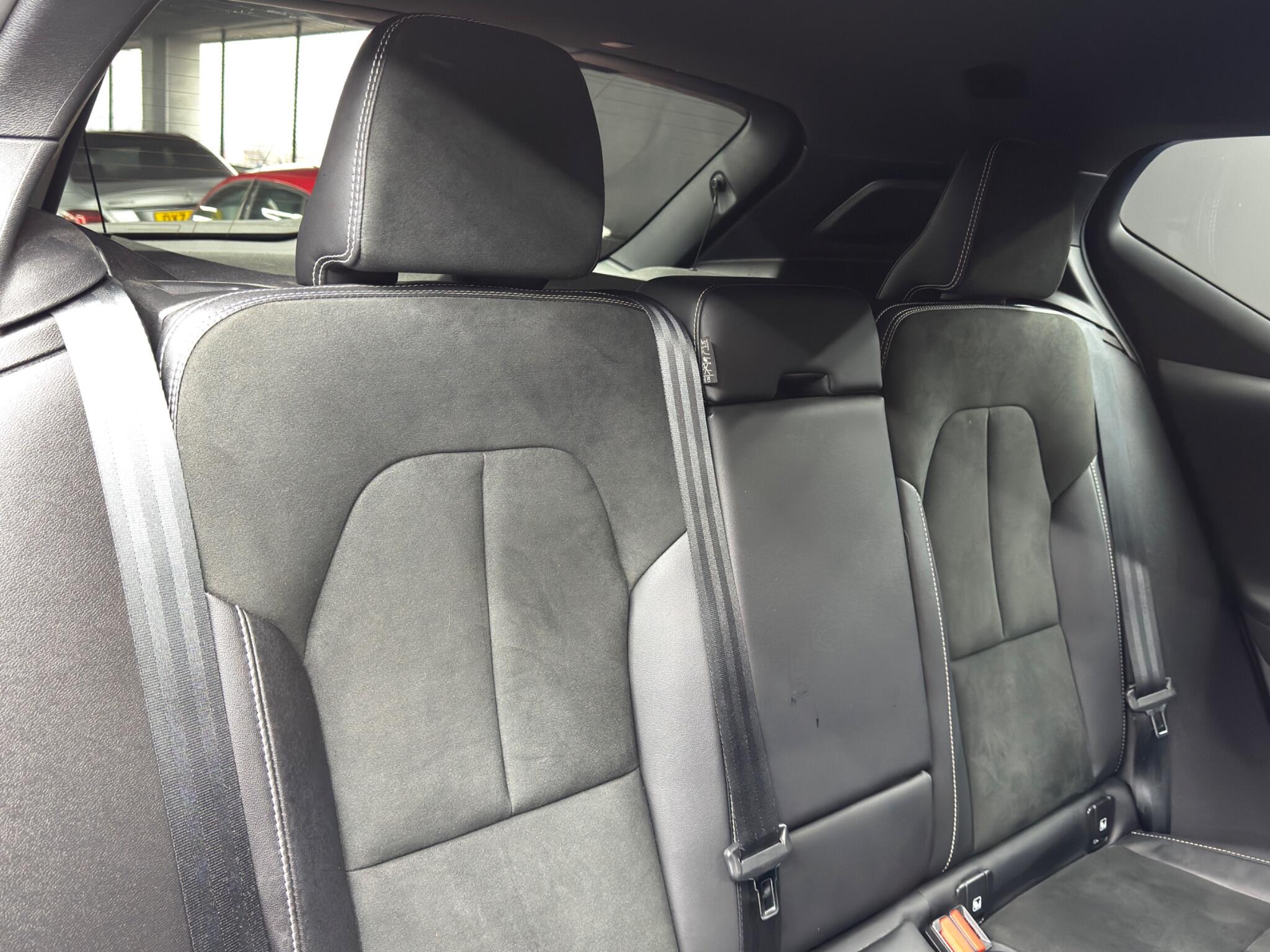 Volvo XC40 Recharge Twin 78kWh Plus Auto AWD 5dr 5dr Automatic 2026