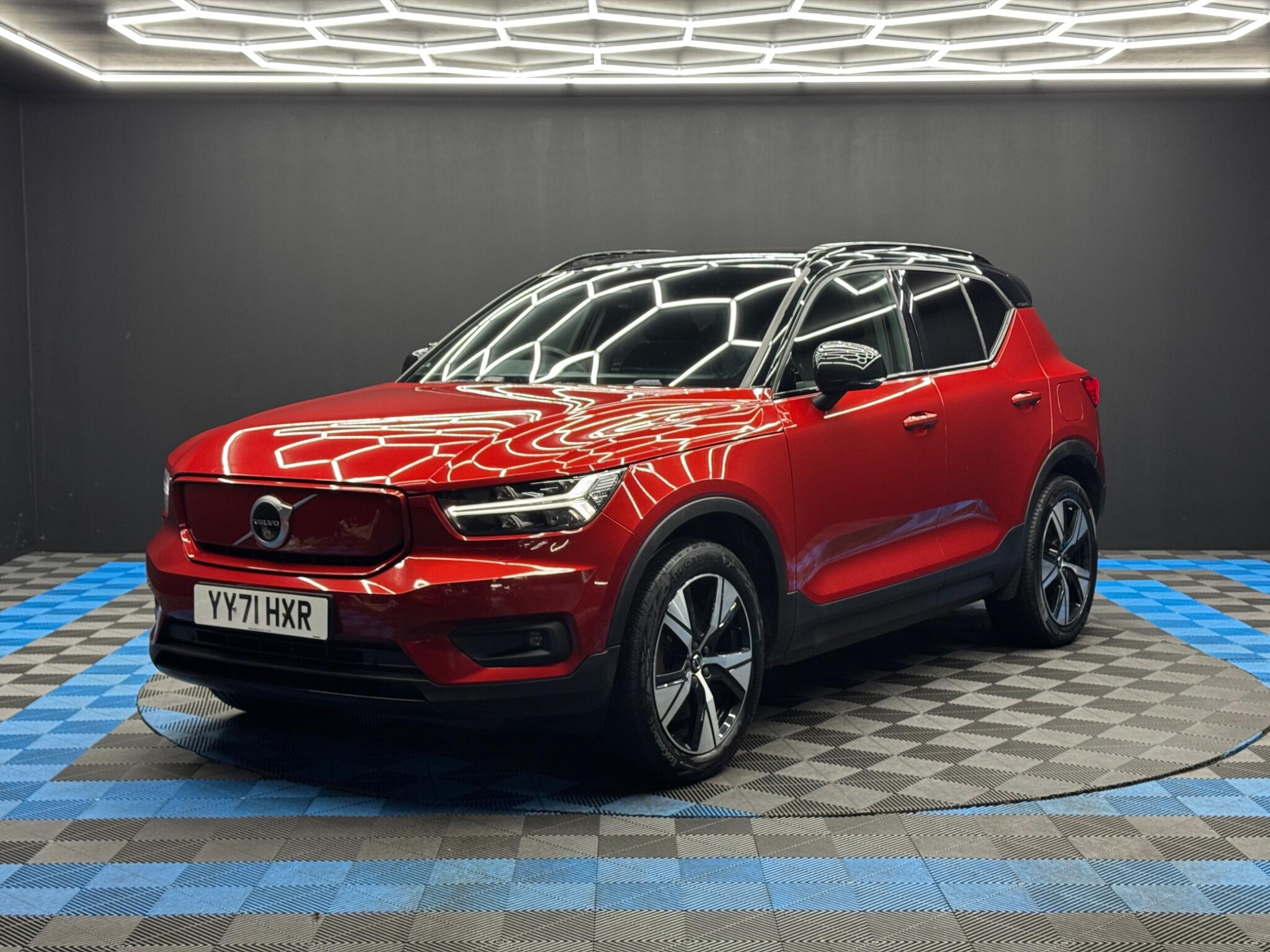 Used Volvo XC40 Recharge Twin 78kWh Plus Auto AWD 5dr 2021 5dr ...