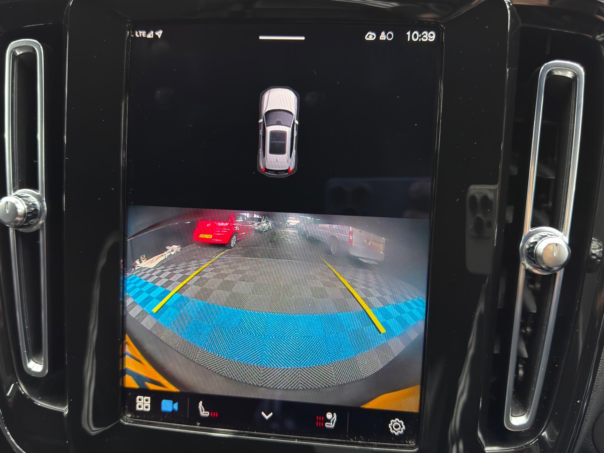 Volvo XC40 Recharge Twin 78kWh Plus Auto AWD 5dr 5dr Automatic 2026