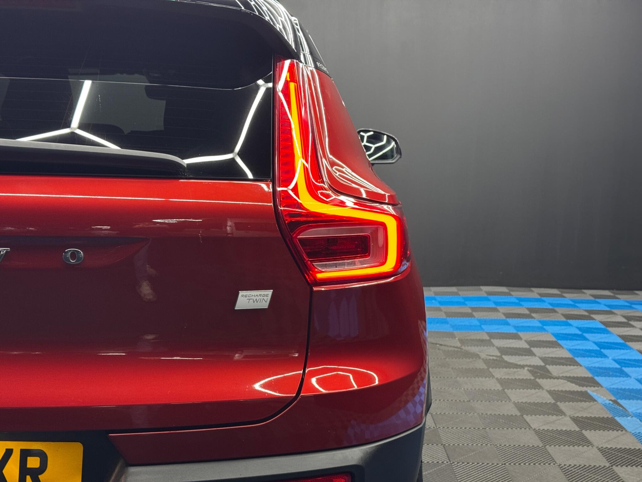 Volvo XC40 Recharge Twin 78kWh Plus Auto AWD 5dr 5dr Automatic 2026